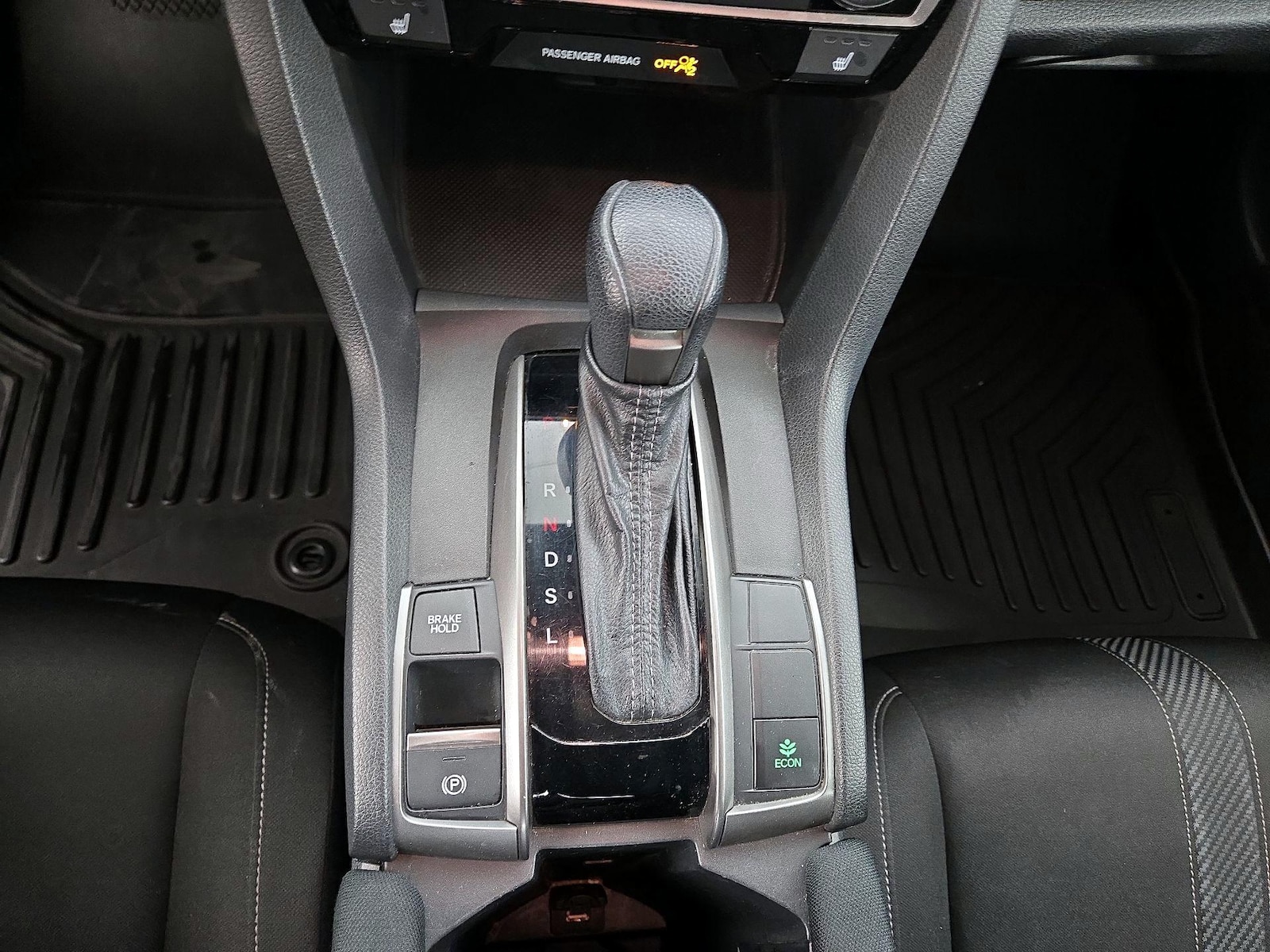 2019 Honda Civic Hatchback EX - Photo 18