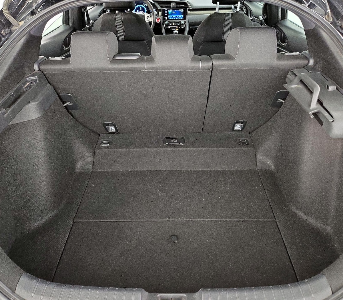 Trunk/Cargo (Seats Up)