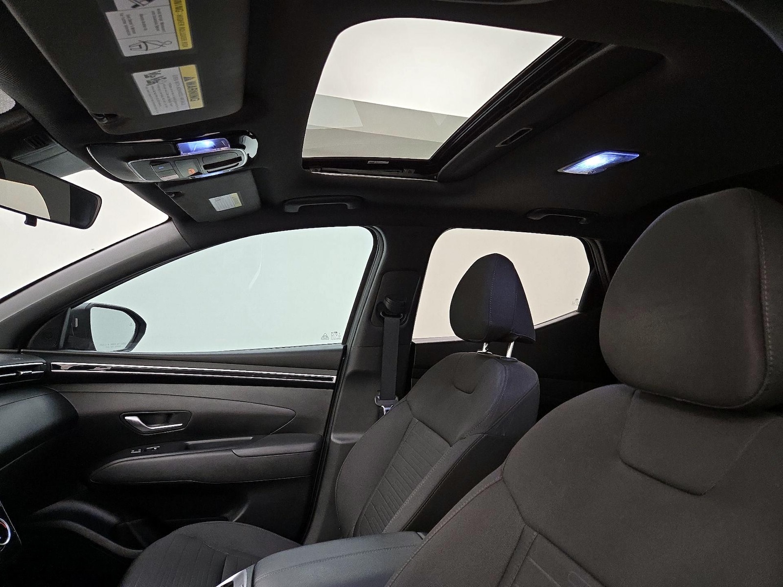 Sunroof(s) & Overhead Airbags