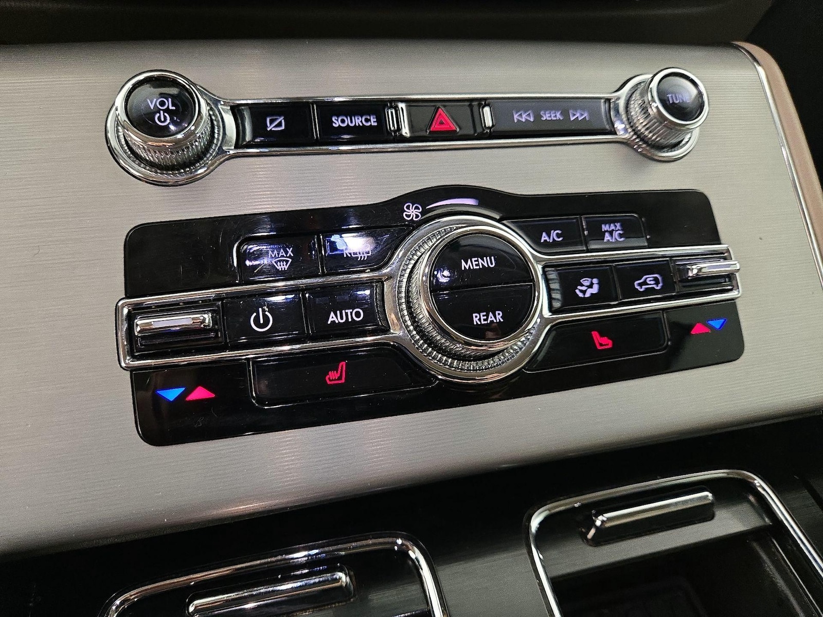 2023 Lincoln Aviator Base - Photo 18