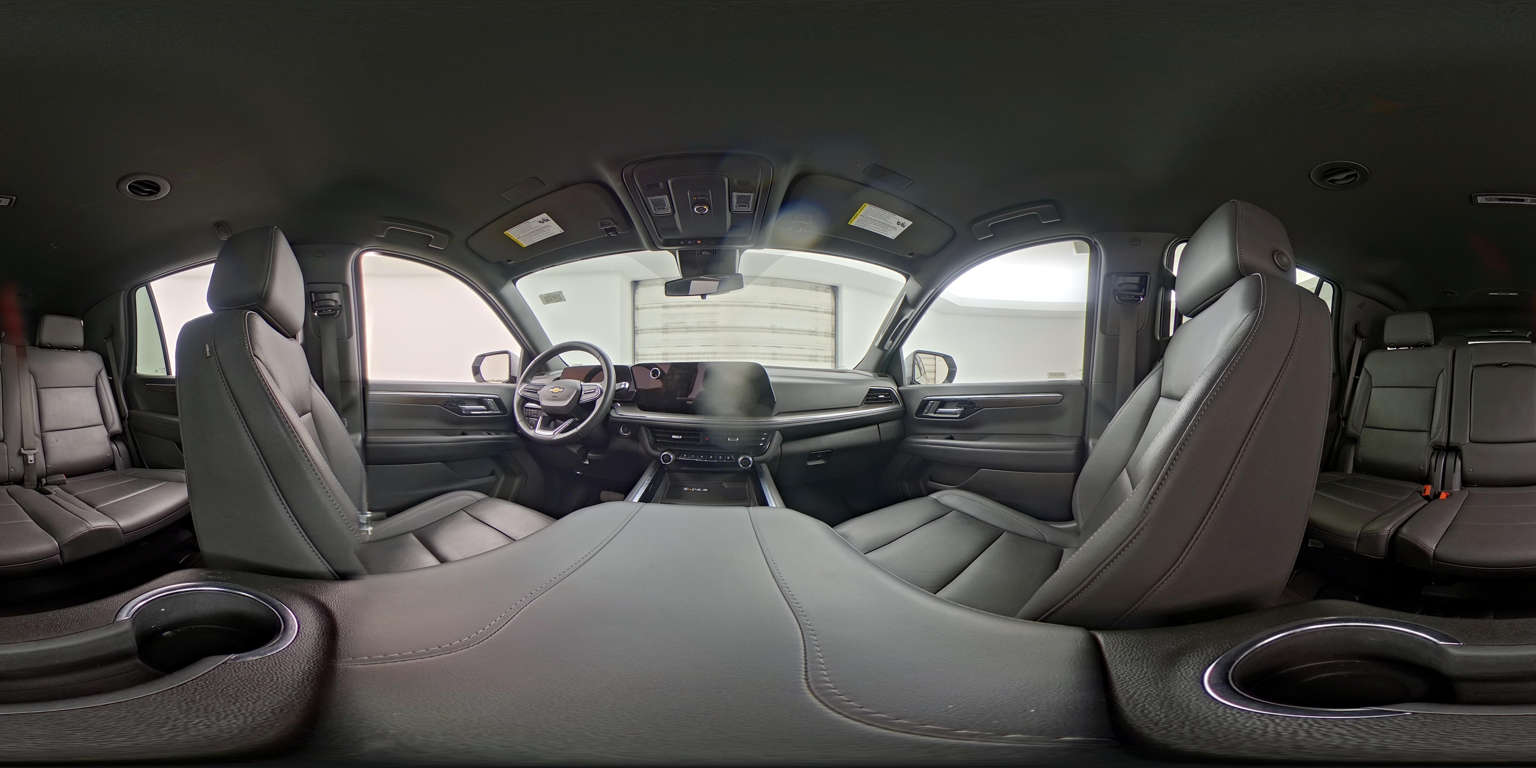 2025 Chevrolet Tahoe LT - Photo 18