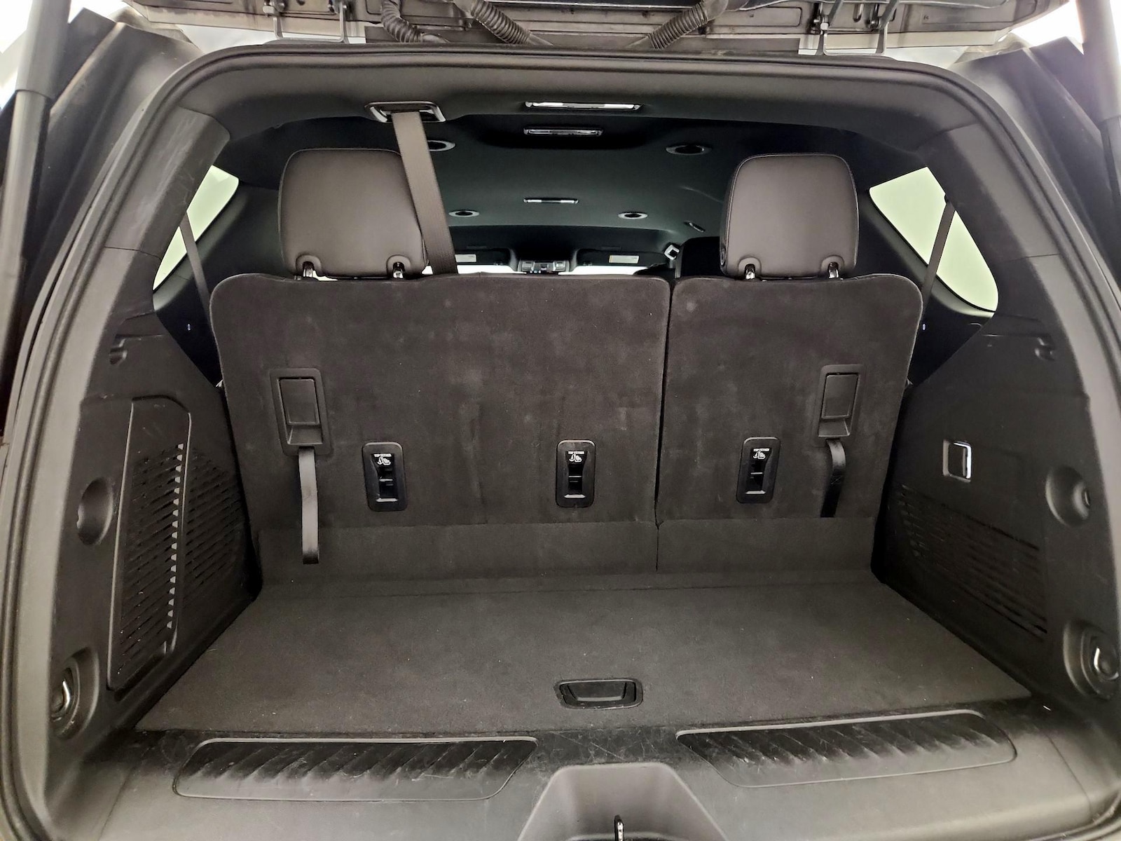2025 Chevrolet Tahoe LT - Photo 14