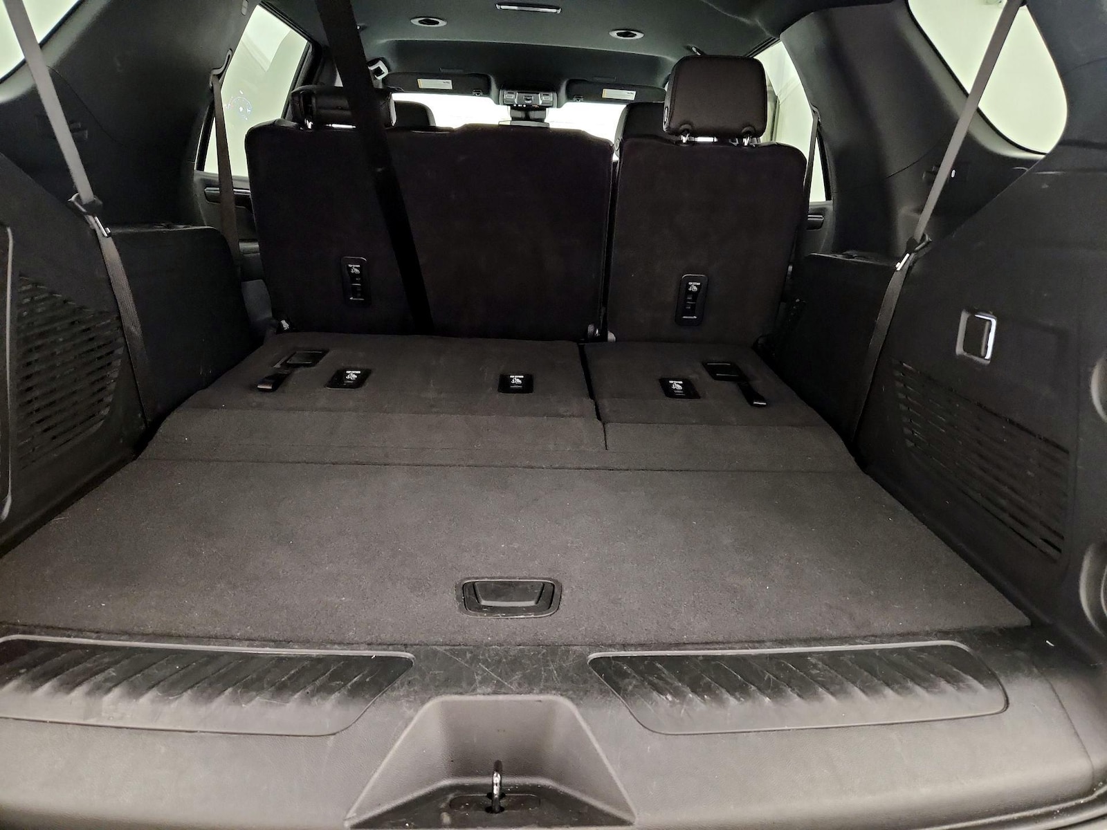 2025 Chevrolet Tahoe LT - Photo 15