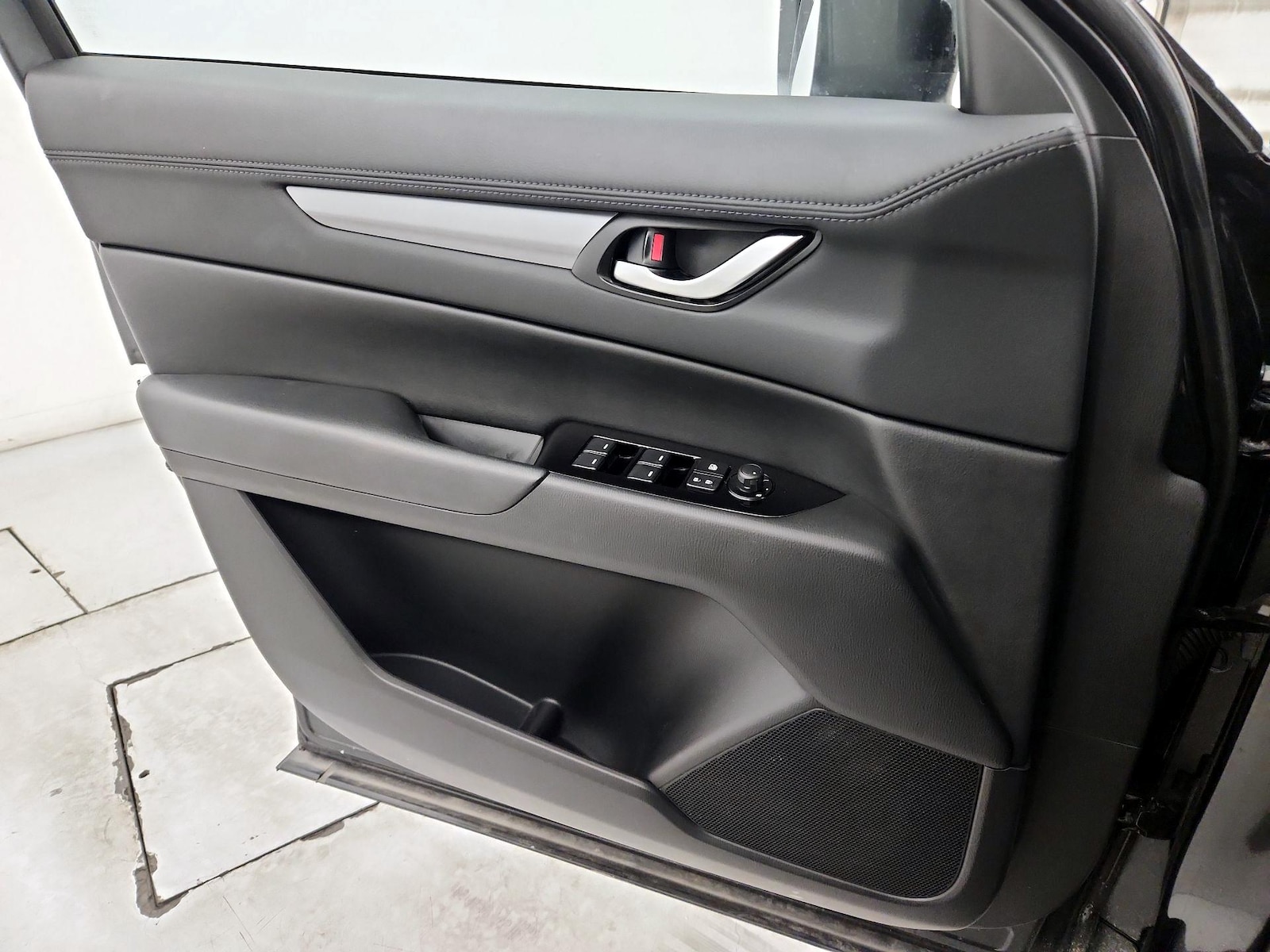 2025 Mazda CX-5 S Preferred package - Photo 11