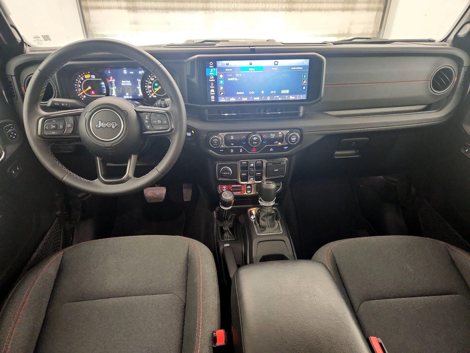 Apple CarPlay® & Android Auto™