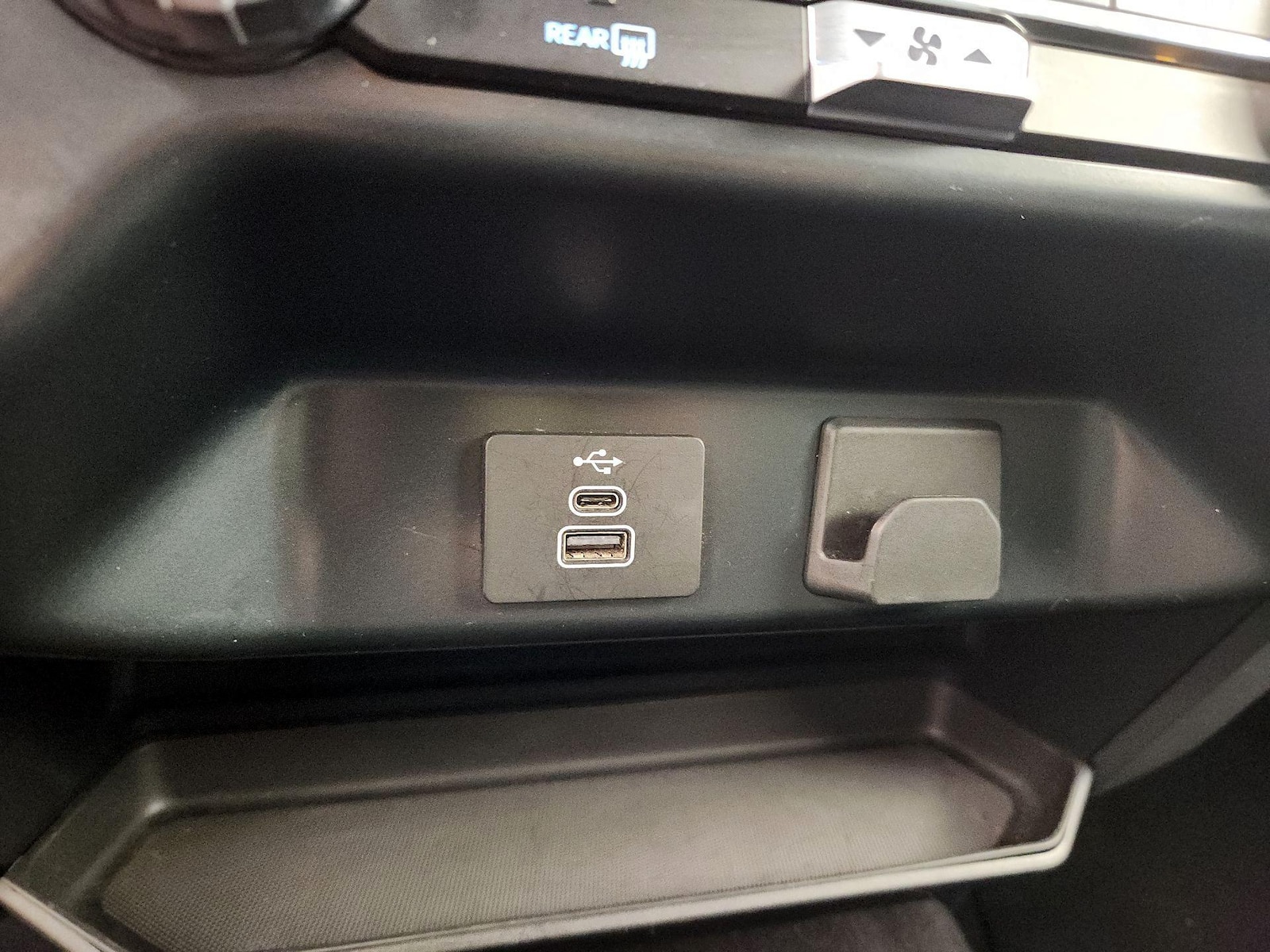 2025 Ford F-150 XLT - Photo 17