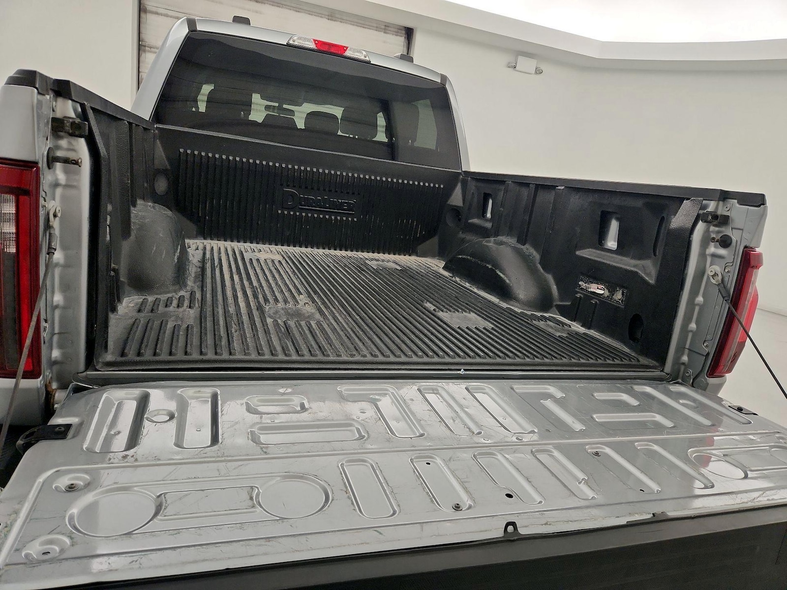 2025 Ford F-150 XLT - Photo 19