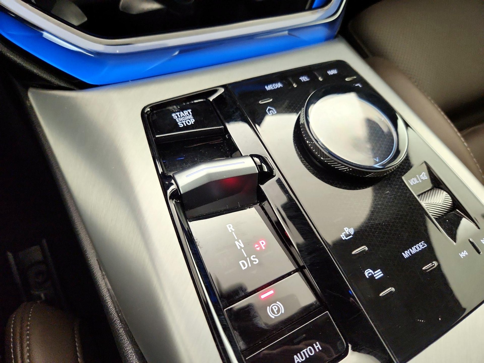 2026 BMW X3 30 - Photo 17