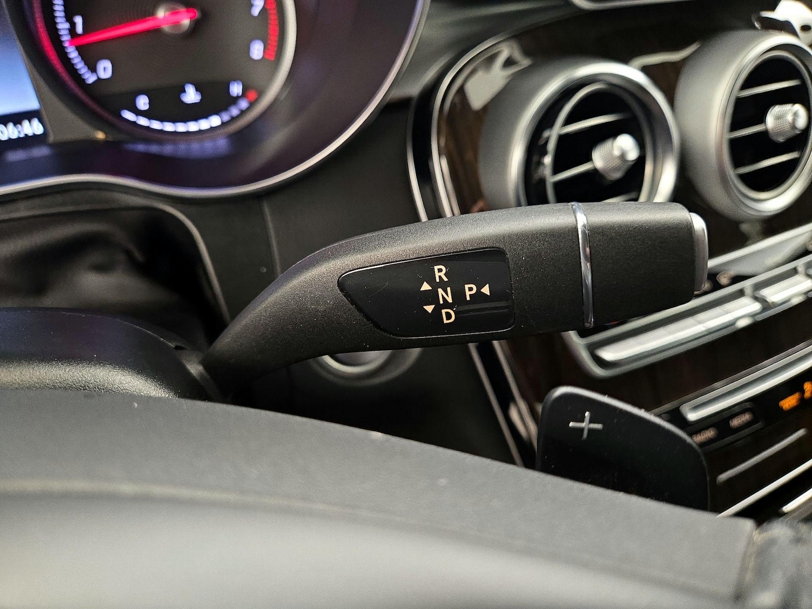 2018 Mercedes-Benz GLC GLC300 - Photo 18