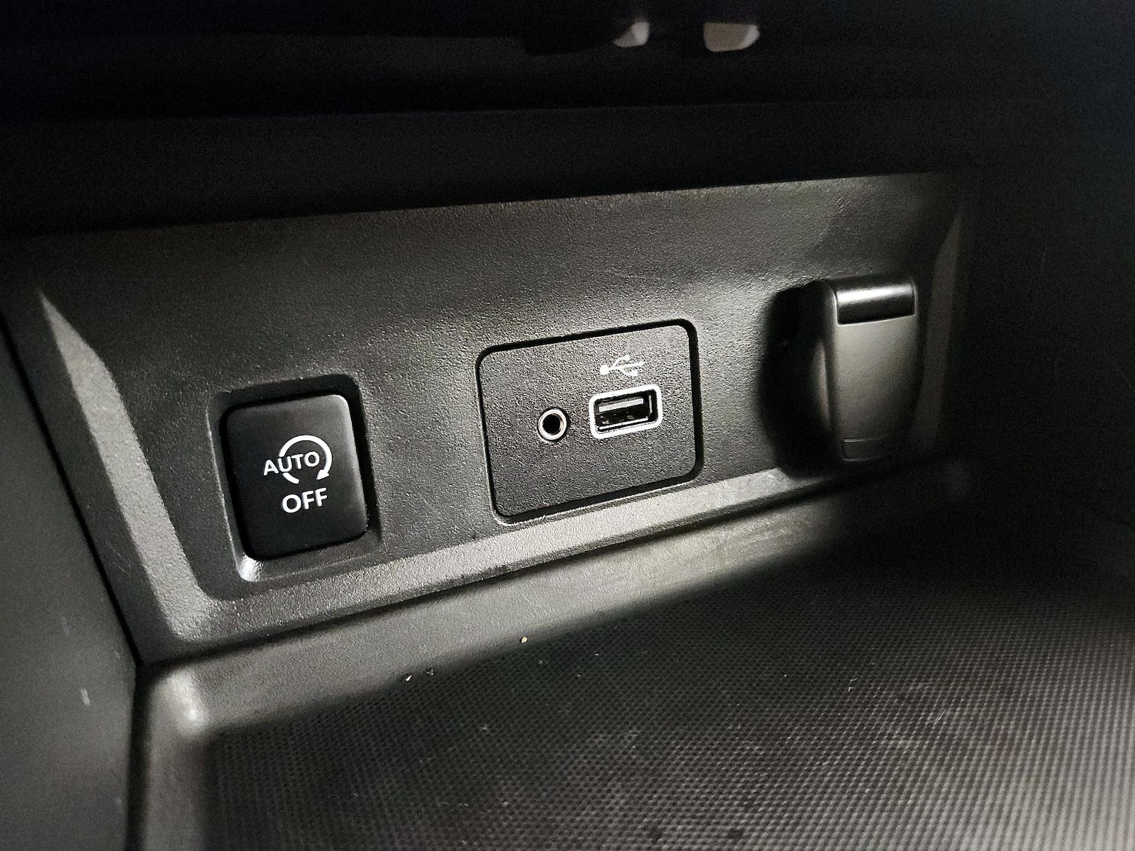 2025 Nissan Sentra S - Photo 17