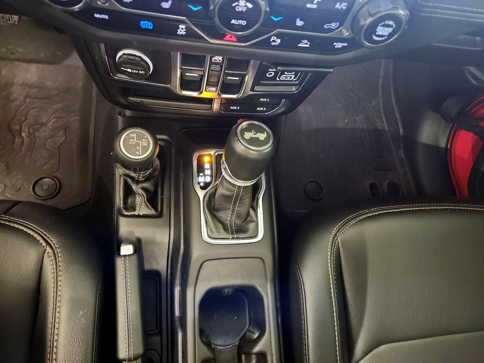 2024 Jeep Wrangler 4xe Sahara 4XE - Photo 18