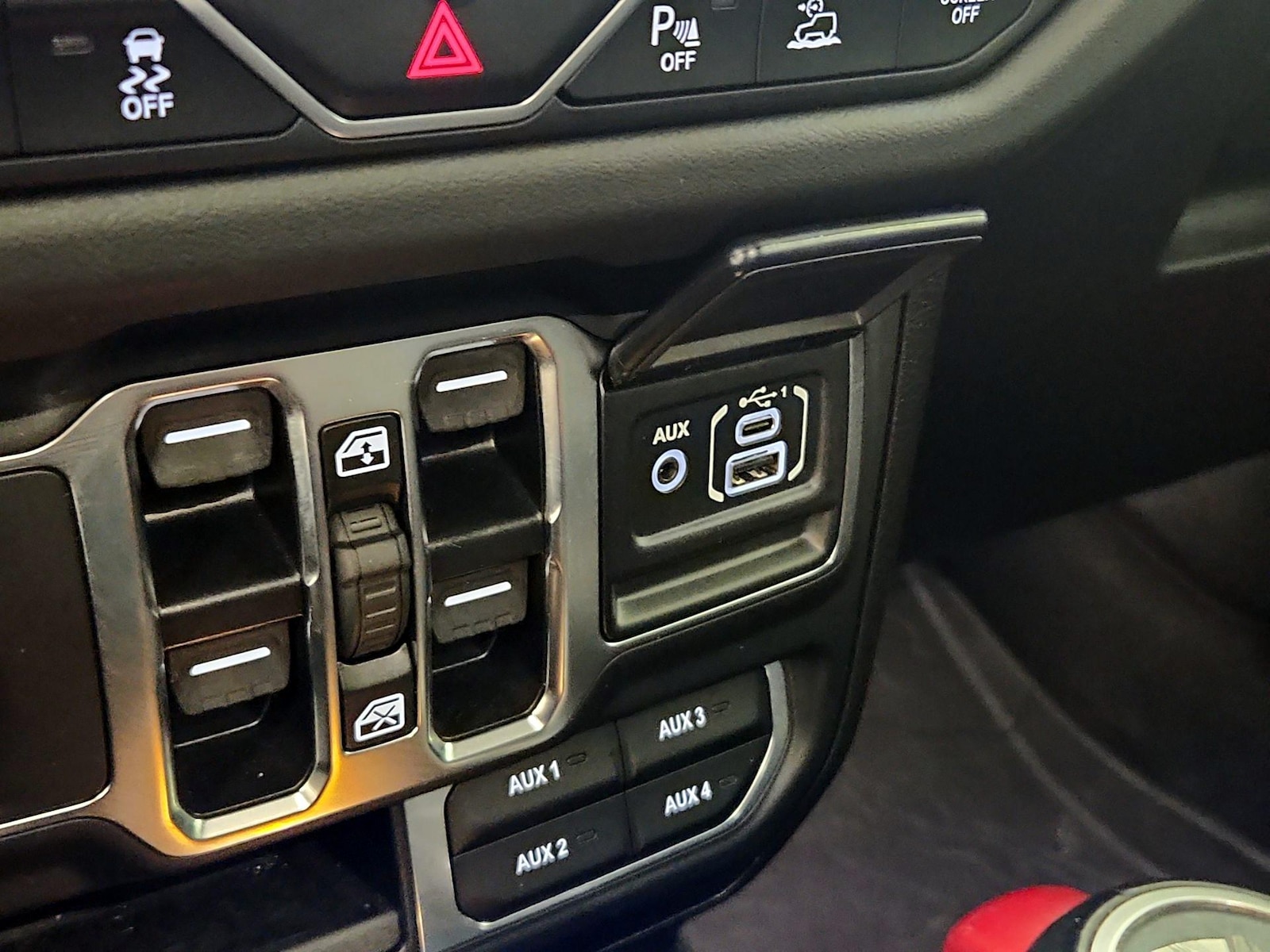 2024 Jeep Wrangler 4xe Sahara 4XE - Photo 19