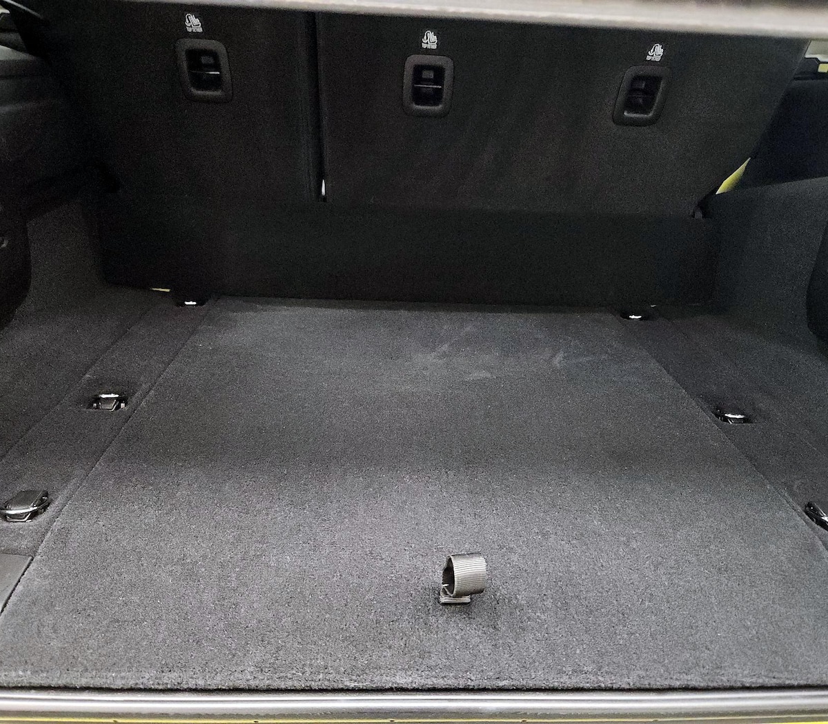 Trunk/Cargo (Seats Up)
