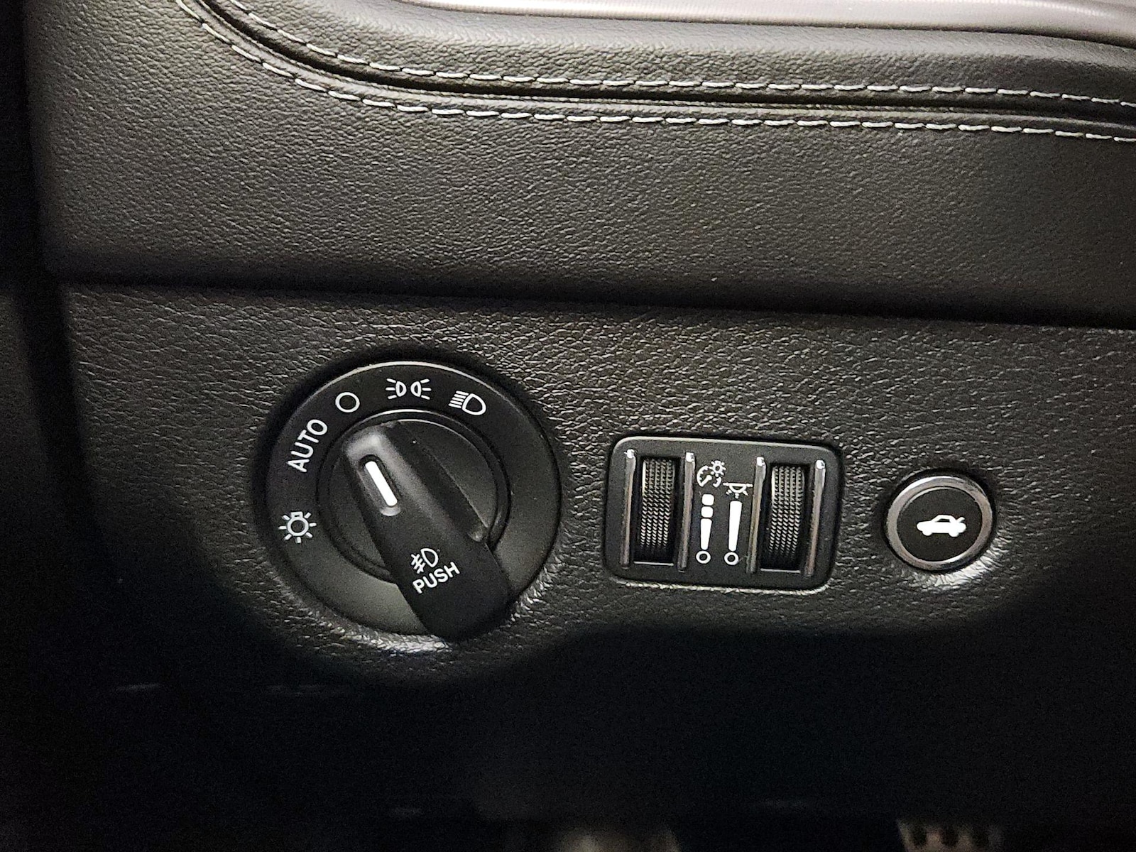 2023 Dodge Charger R/T - Photo 12