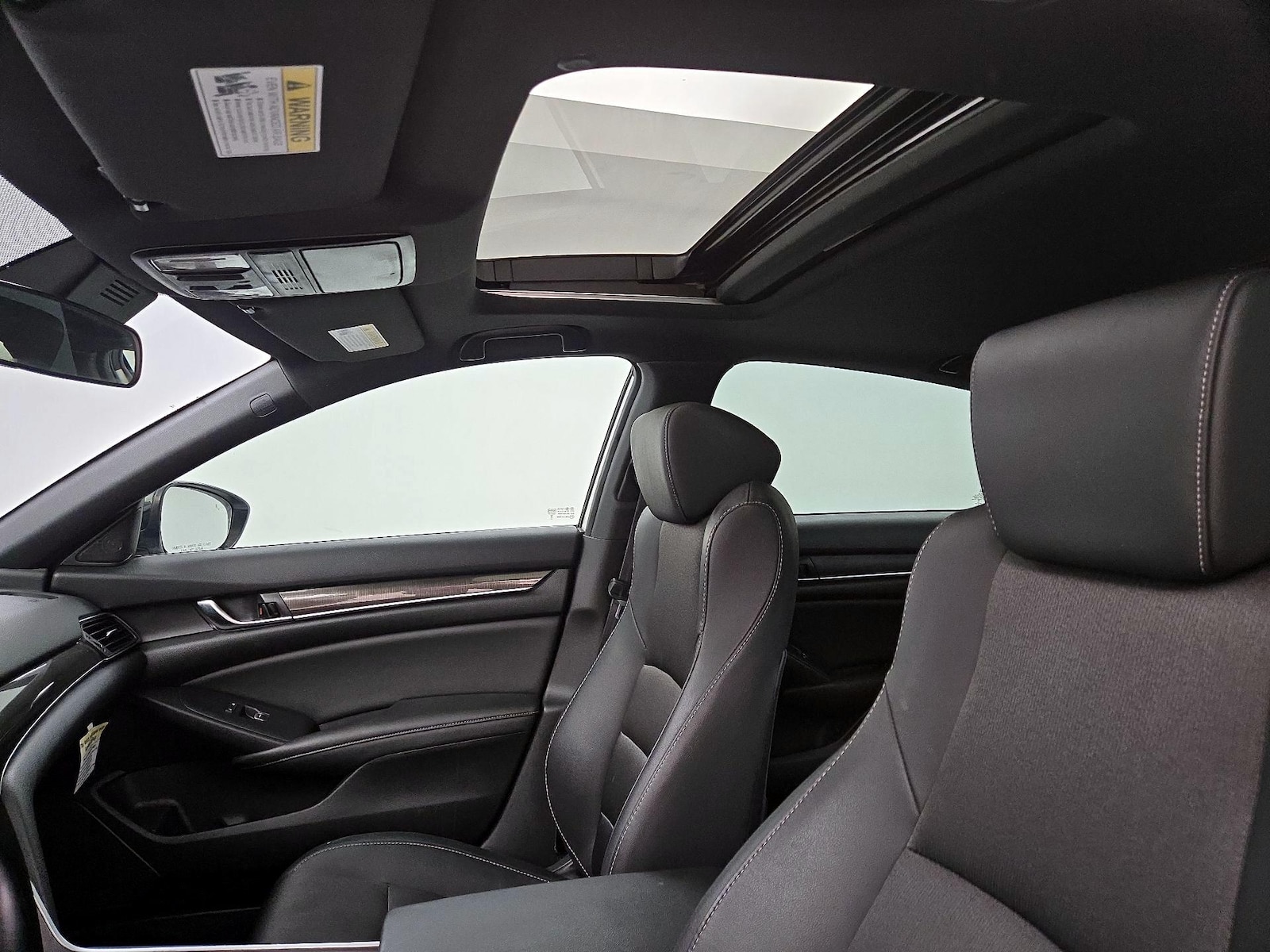 Sunroof(s) & Overhead Airbags