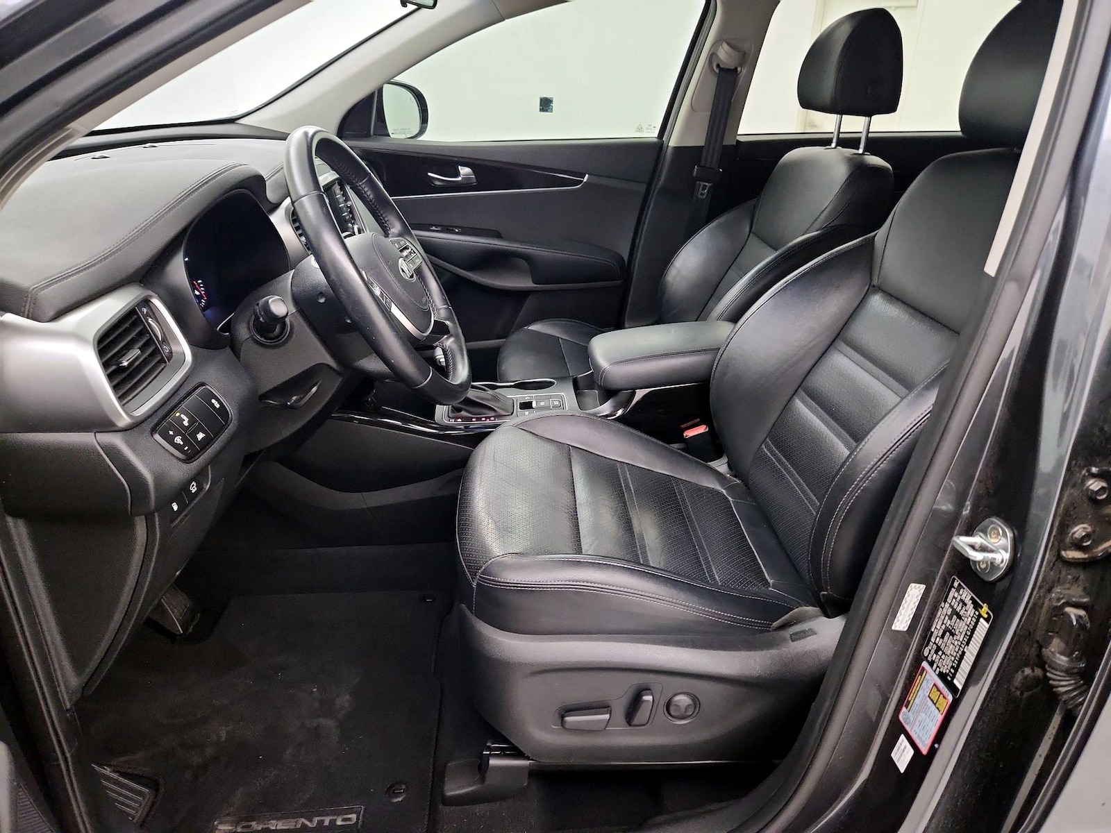 2020 Kia Sorento EX - Photo 10