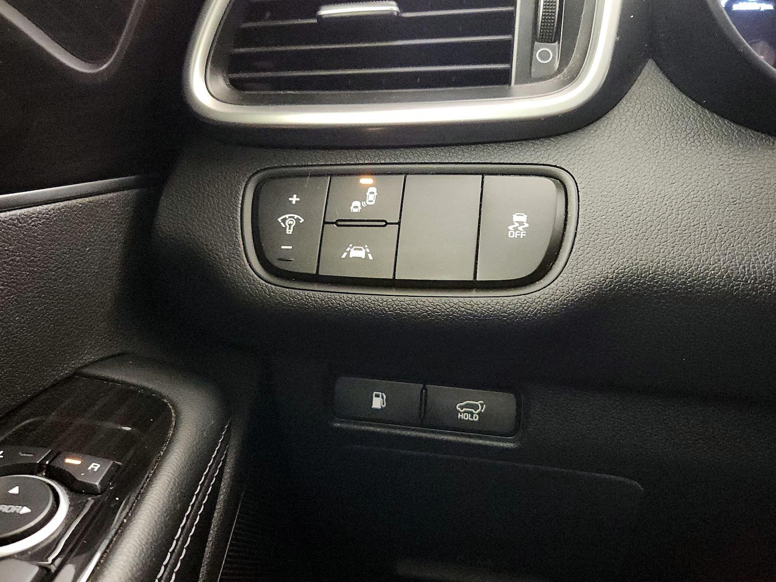 2020 Kia Sorento EX - Photo 12
