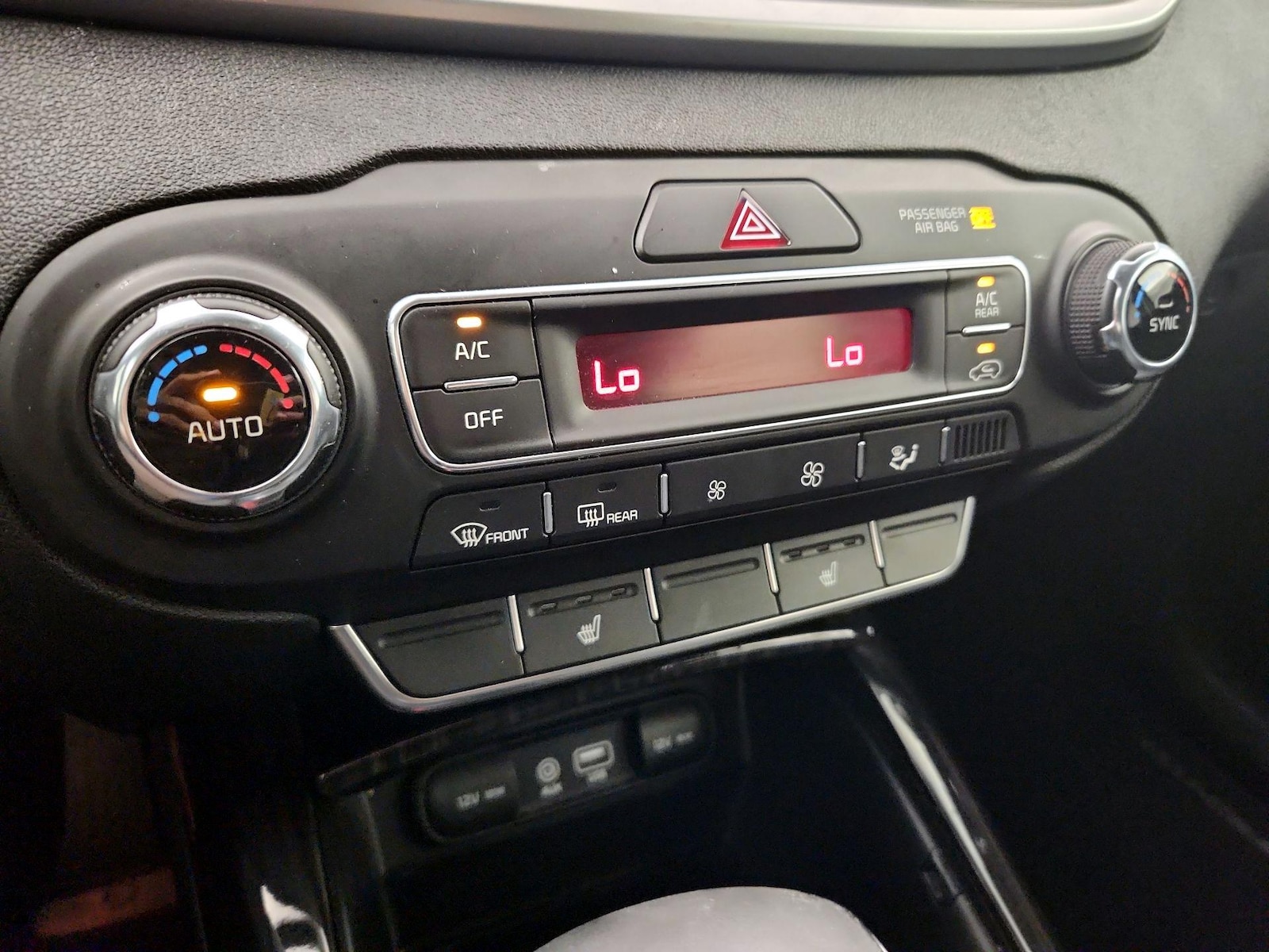 2020 Kia Sorento EX - Photo 15