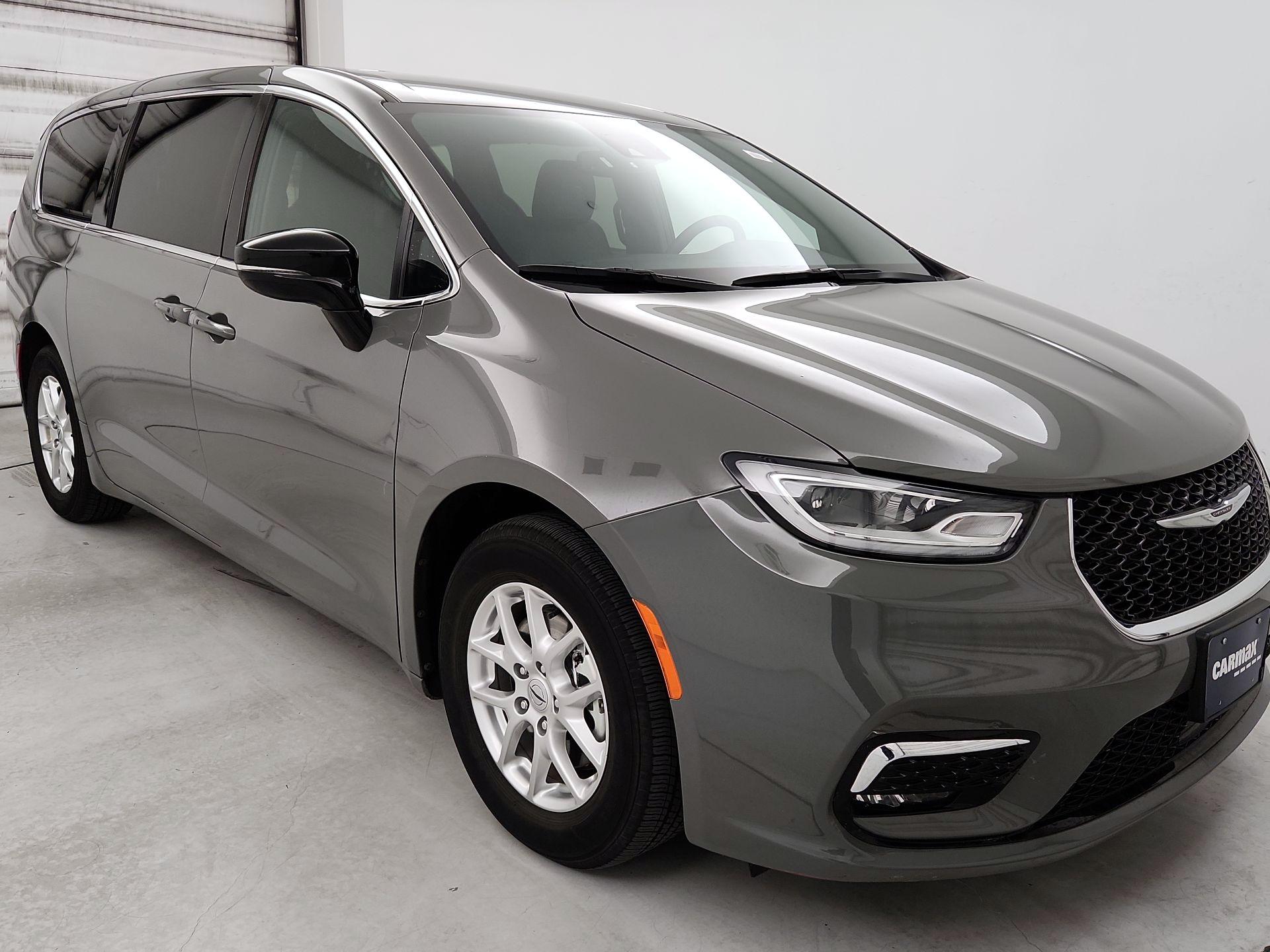 Gray 2025 Chrysler Pacifica Minivan Front-Wheel Drive Automatic