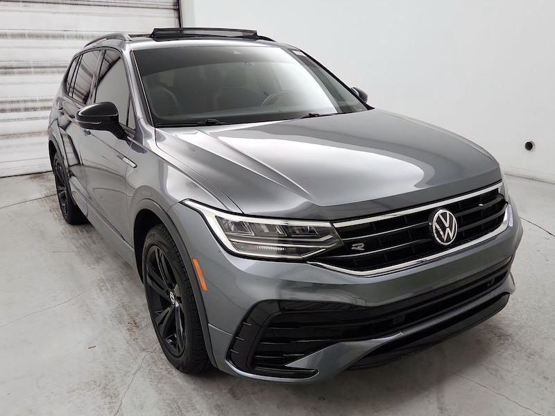 2023 Volkswagen Tiguan SE R-Line Black