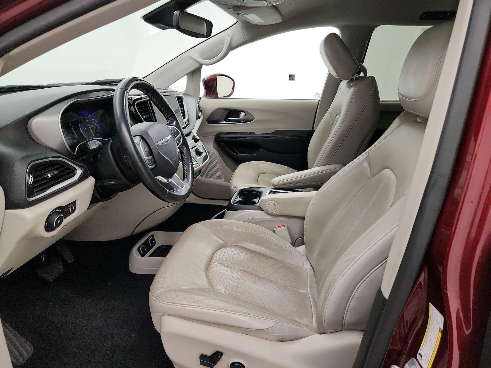 2021 Chrysler Pacifica Touring L - Photo 10