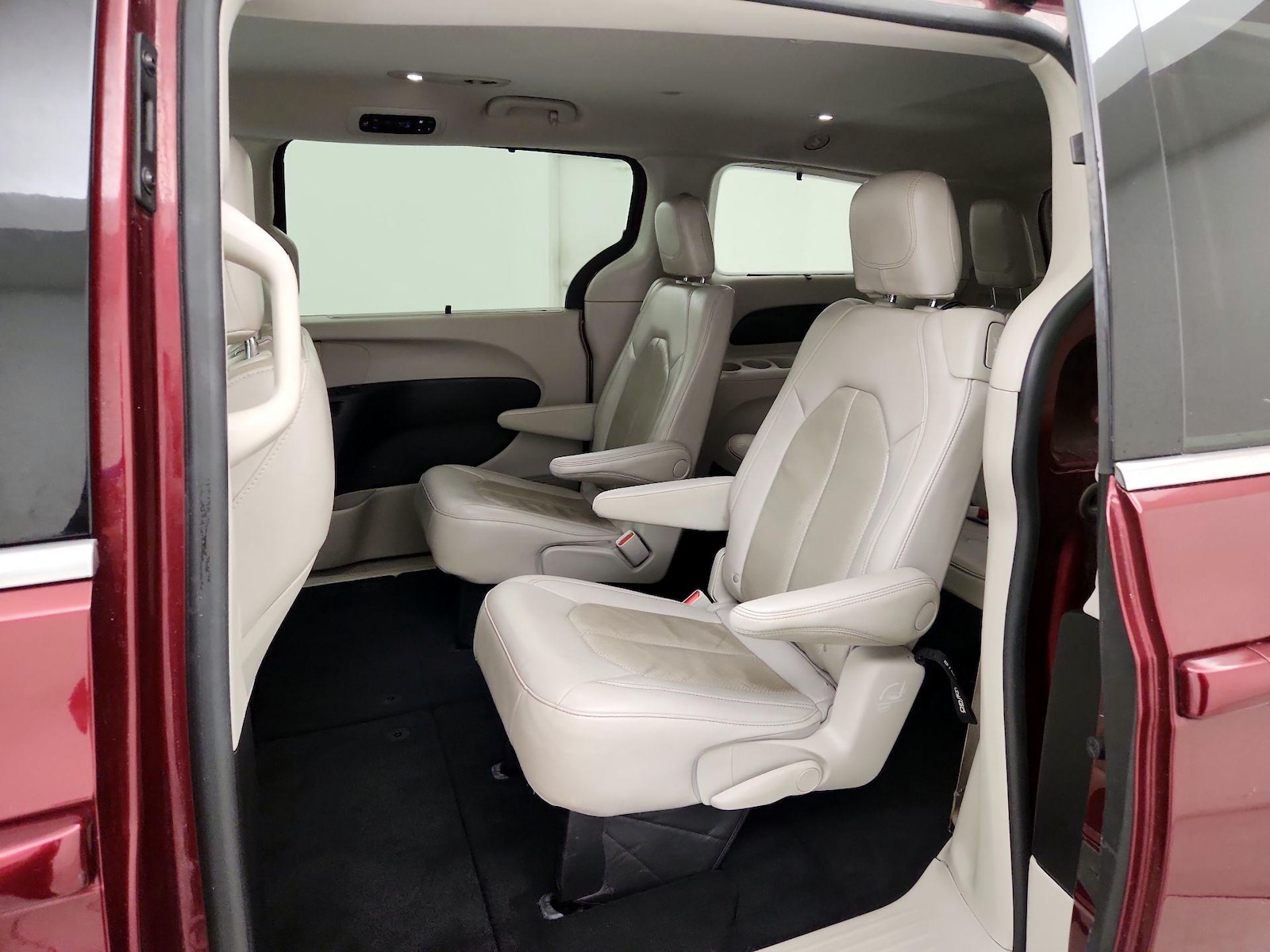 2021 Chrysler Pacifica Touring L - Photo 18