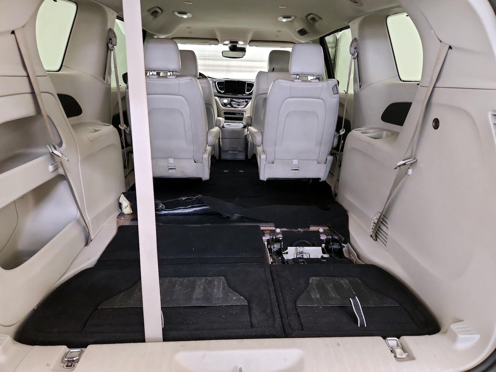 2021 Chrysler Pacifica Touring L - Photo 21