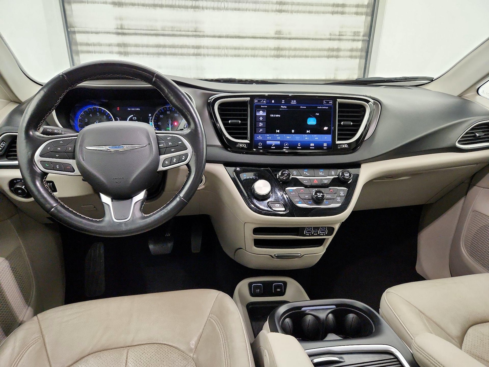 2021 Chrysler Pacifica Touring L - Photo 8