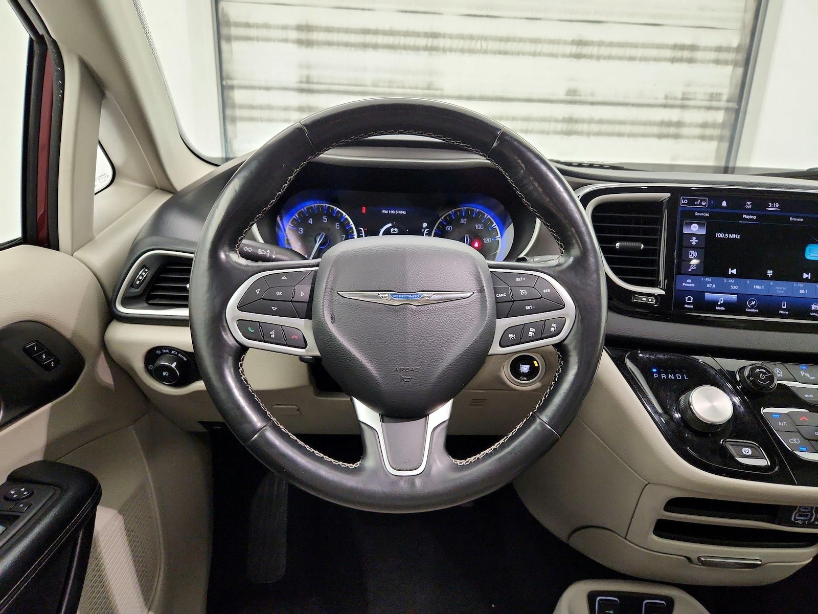 2021 Chrysler Pacifica Touring L - Photo 9