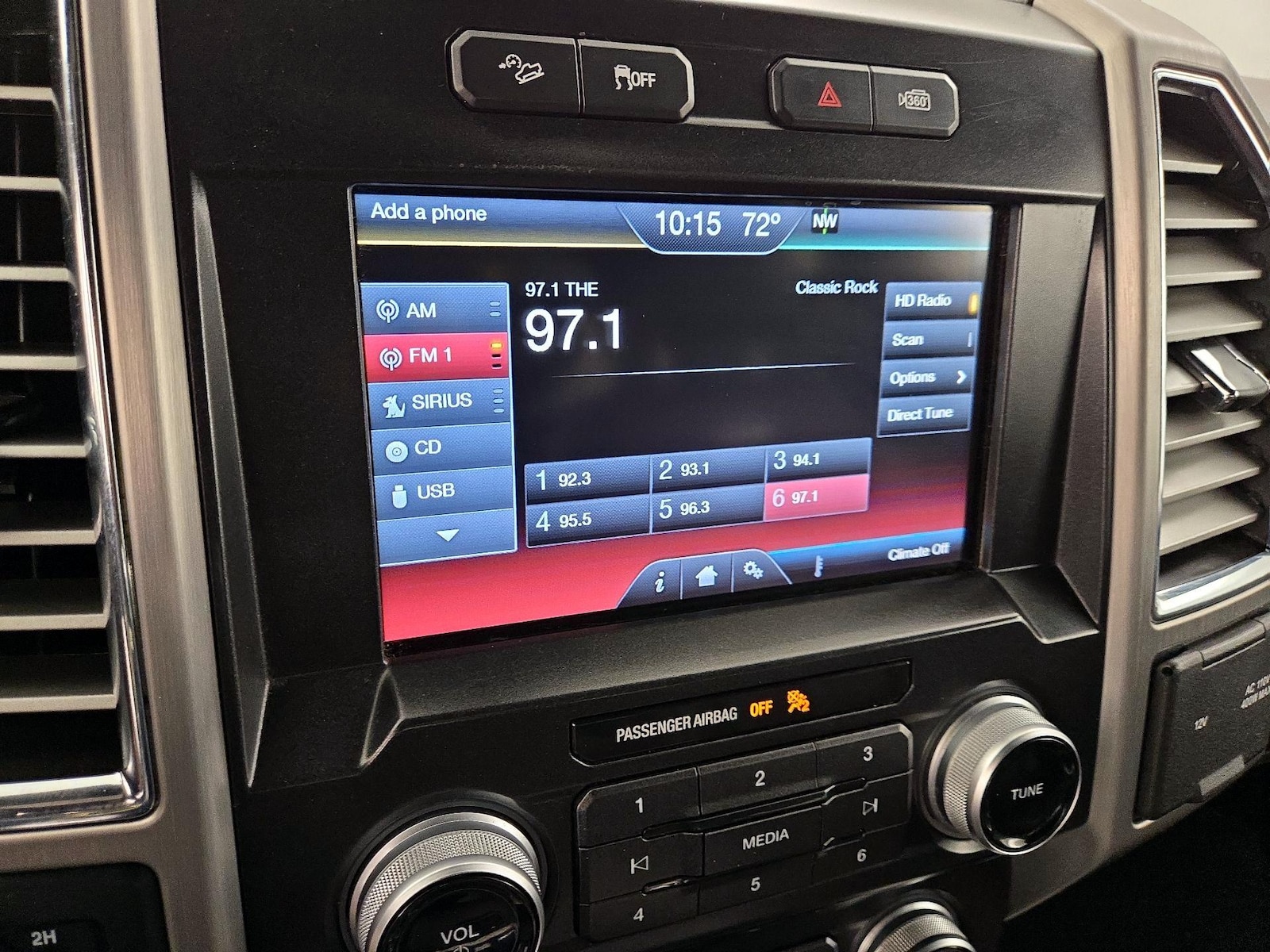 2015 Ford F-150 Platinum - Photo 17