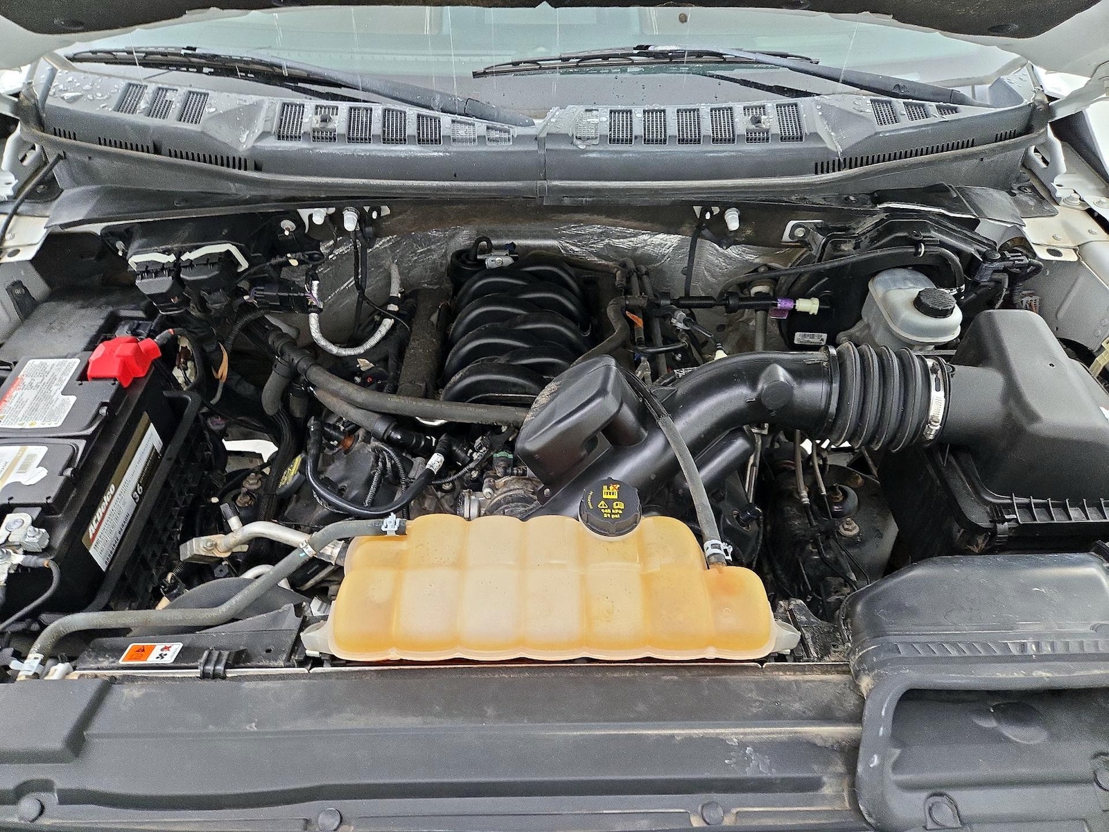 2015 Ford F-150 Platinum - Photo 24