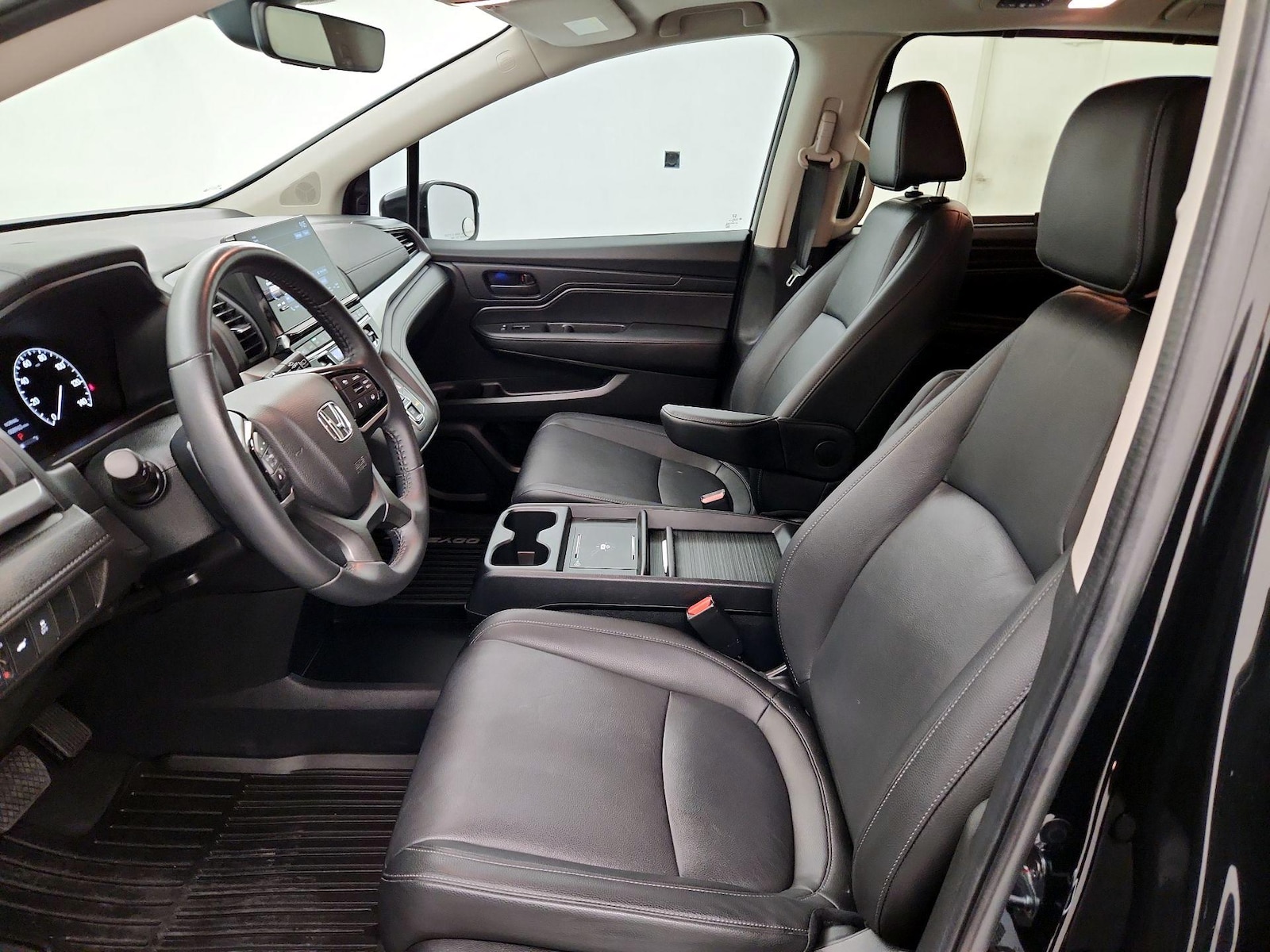 2025 Honda Odyssey EX-L - Photo 10