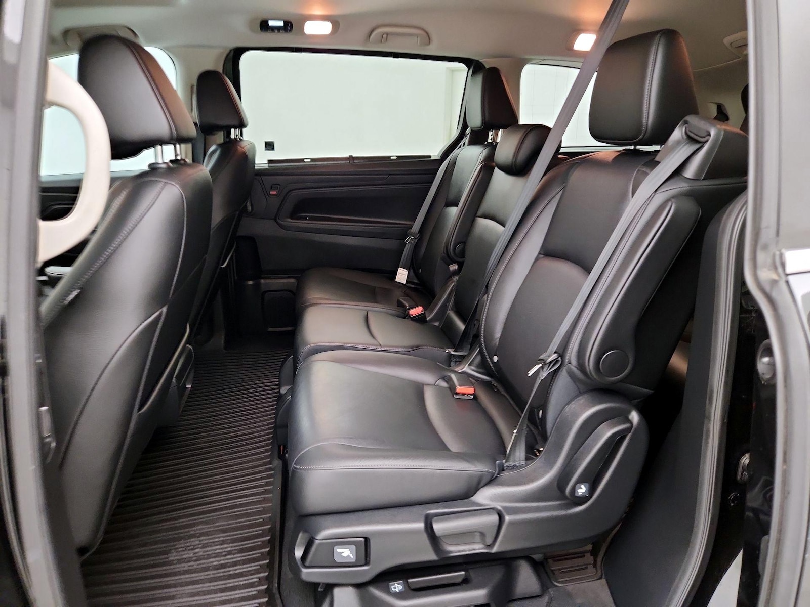2025 Honda Odyssey EX-L - Photo 19