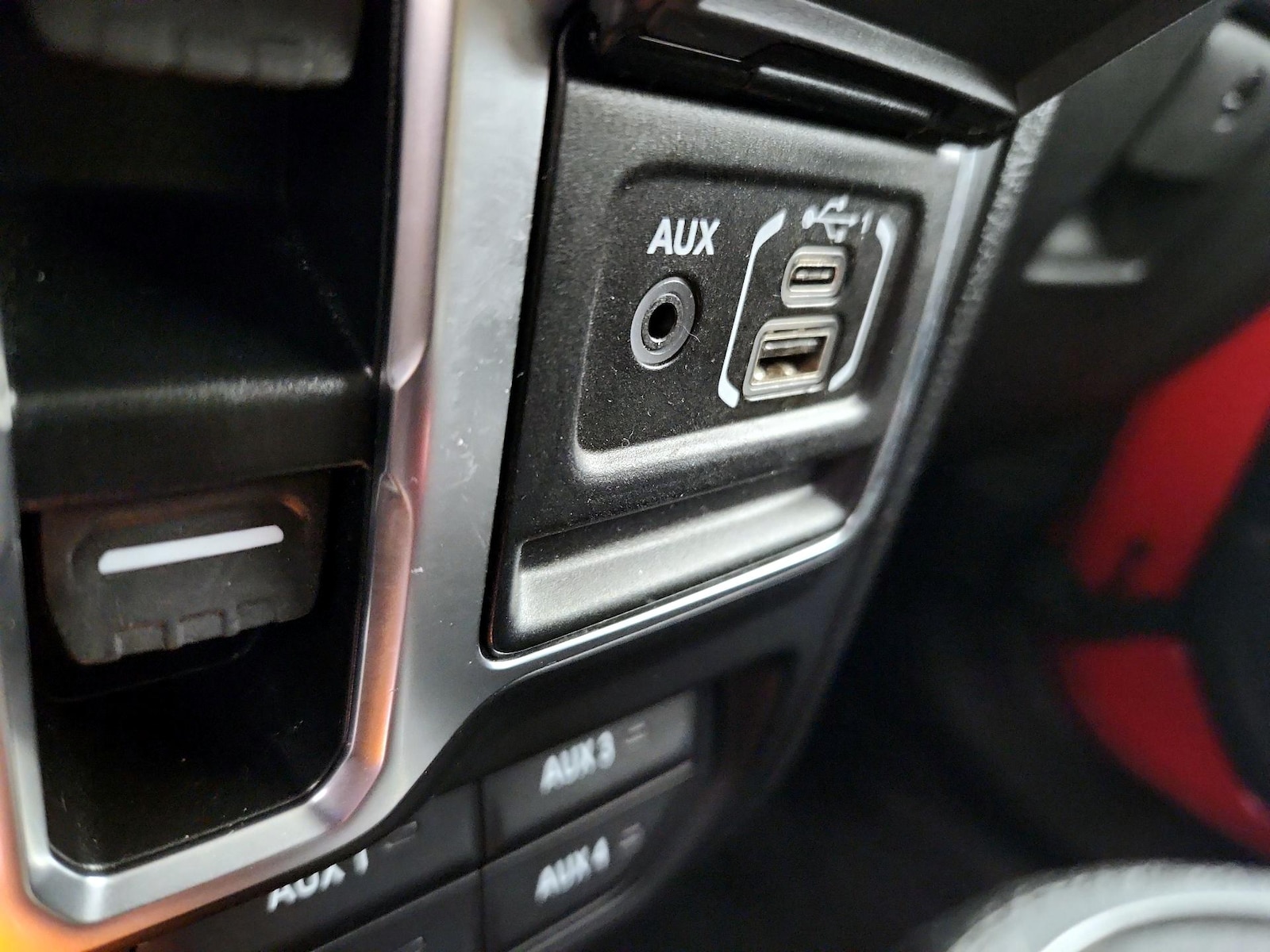 2025 Jeep Wrangler 4-Door Willys - Photo 17