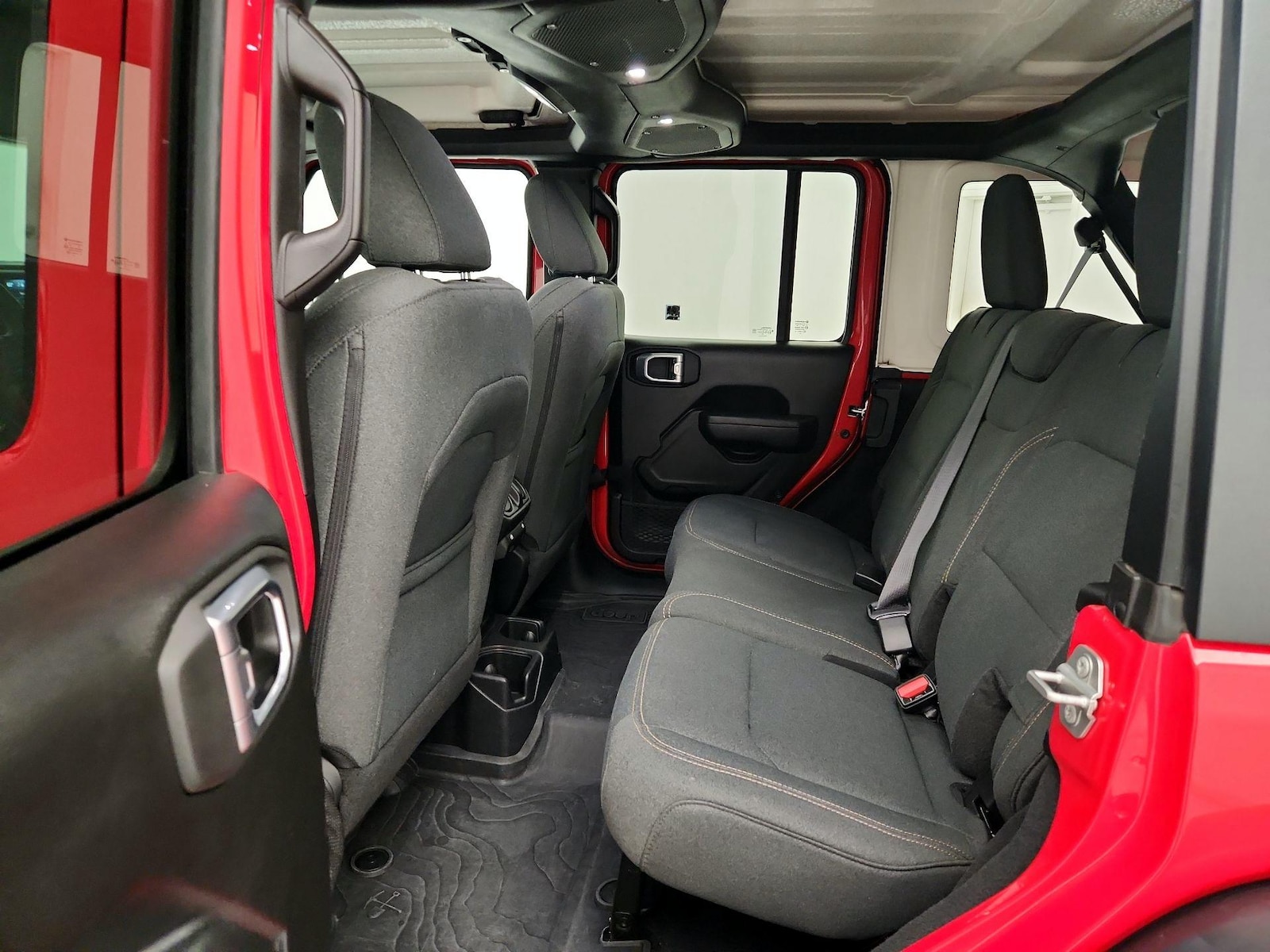 2025 Jeep Wrangler 4-Door Willys - Photo 18