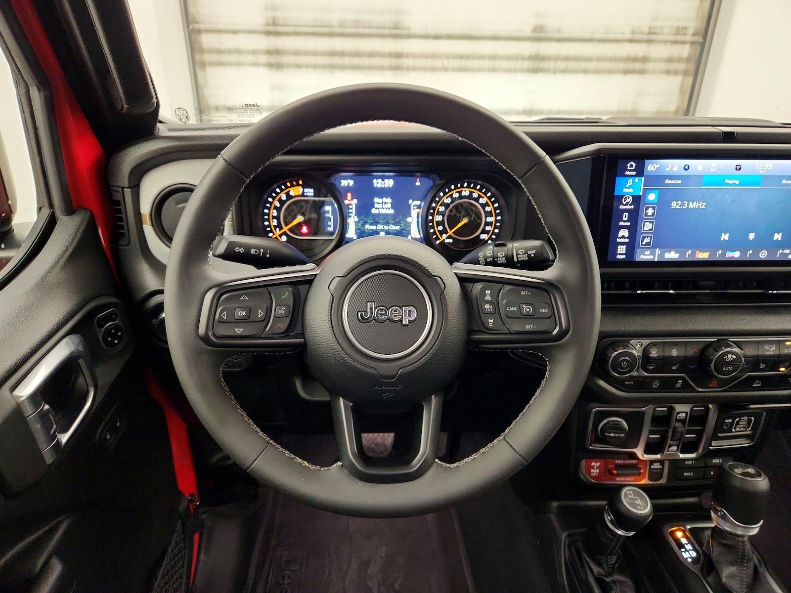 2025 Jeep Wrangler 4-Door Willys - Photo 9