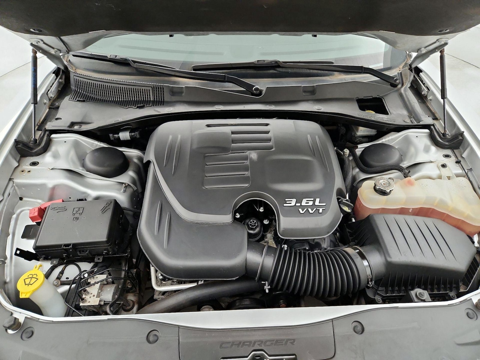 2022 Dodge Charger SXT - Photo 20