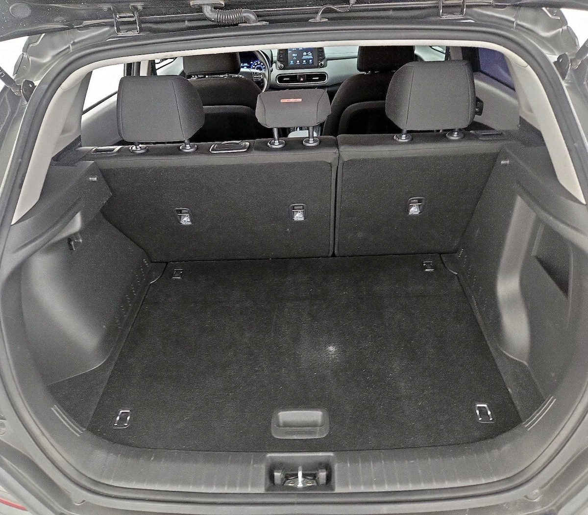 Trunk/Cargo (Seats Up)
