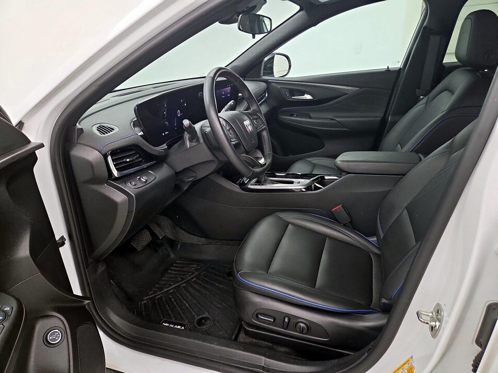 2025 Buick Envista Sport Touring - Photo 12
