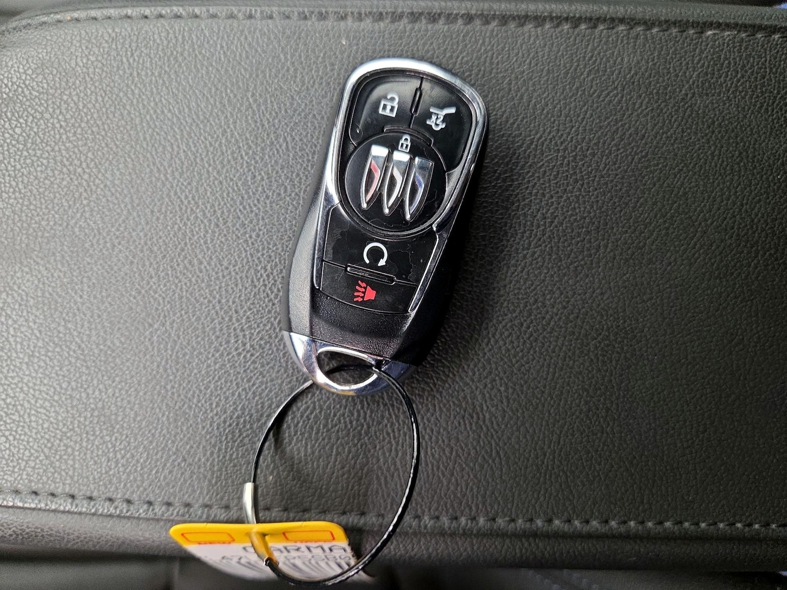 2025 Buick Envista Sport Touring - Photo 23