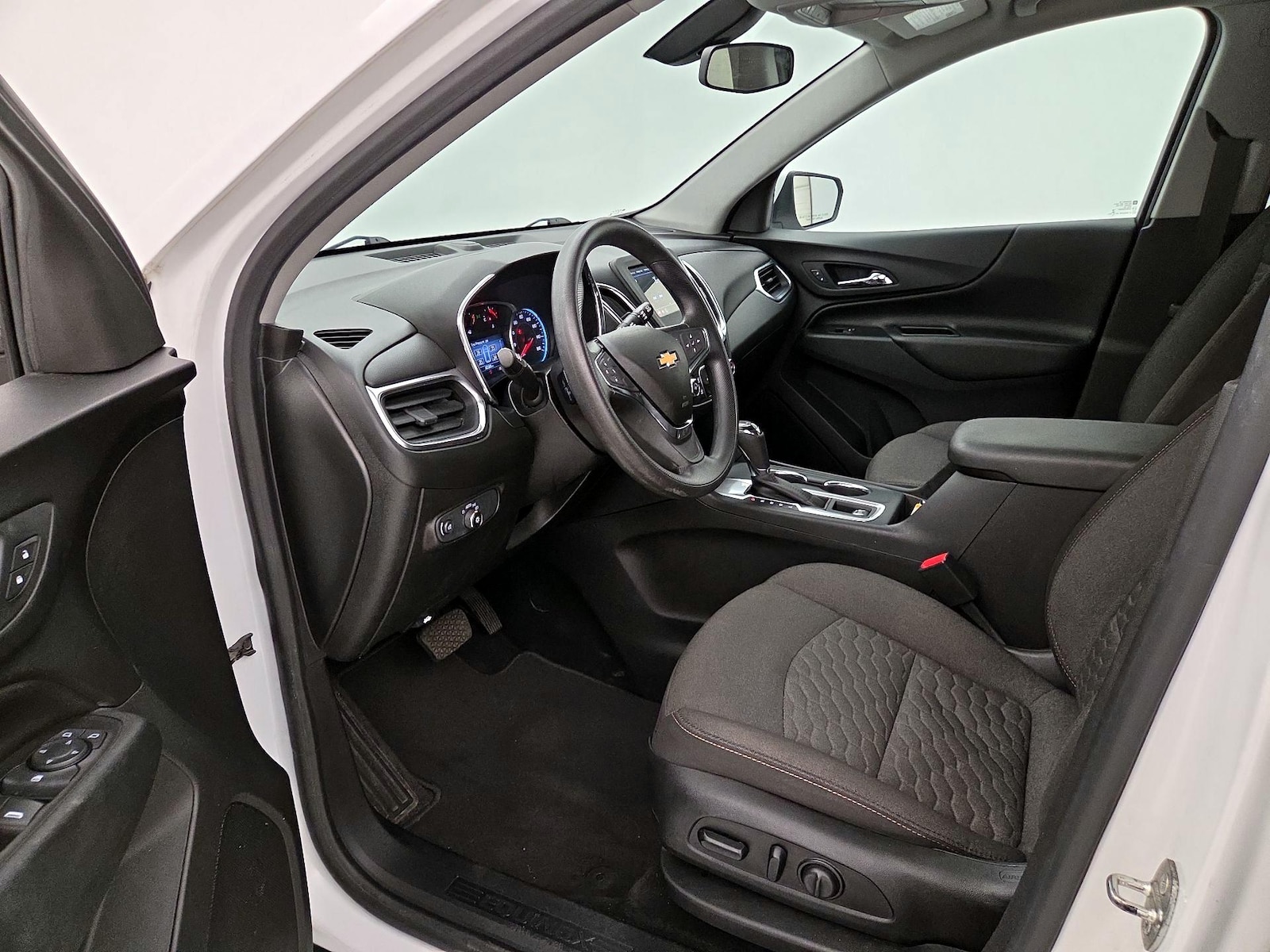 Power Seat(s) & Side Airbags