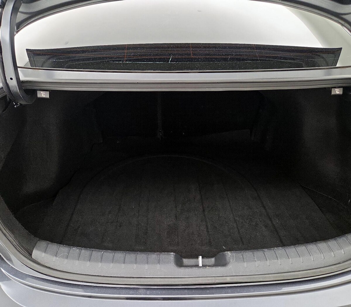 Trunk/Cargo (Seats Up)