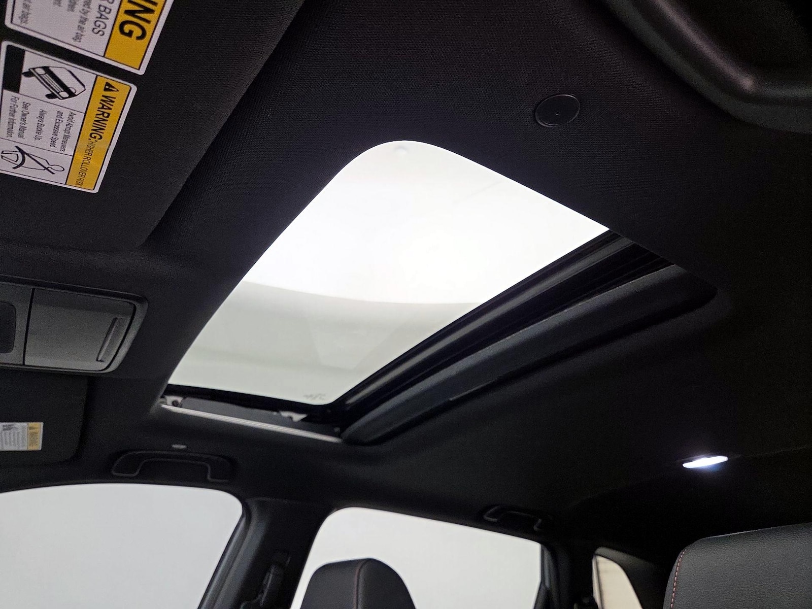 Sunroof(s) & Overhead Airbags