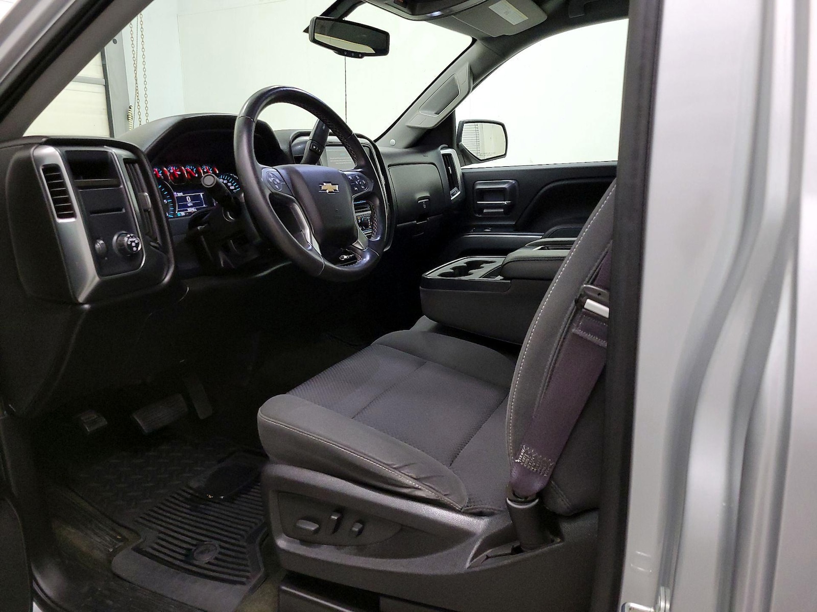 Power Seat(s) & Side Airbags