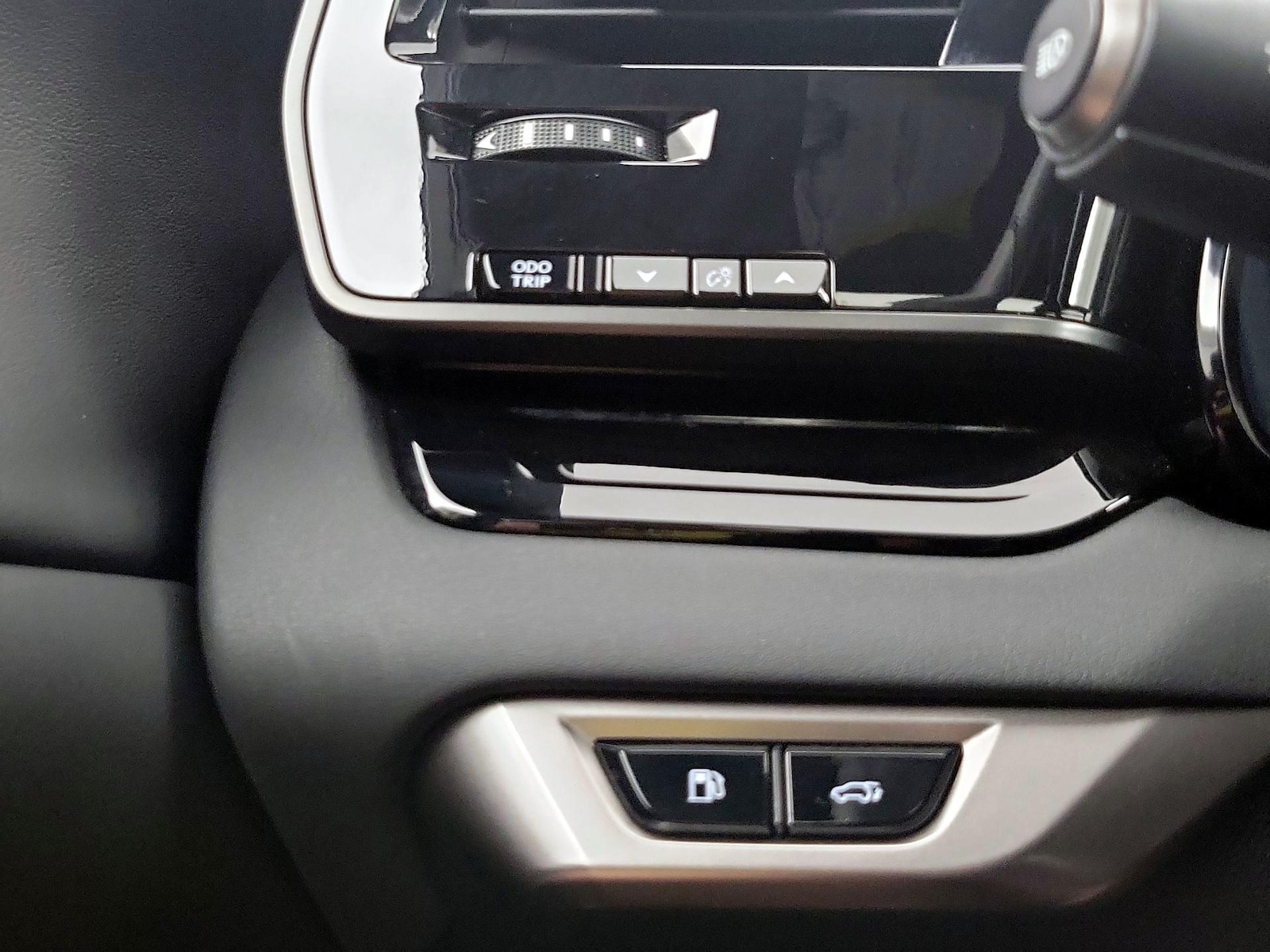 2025 Lexus RX 350 - Photo 14