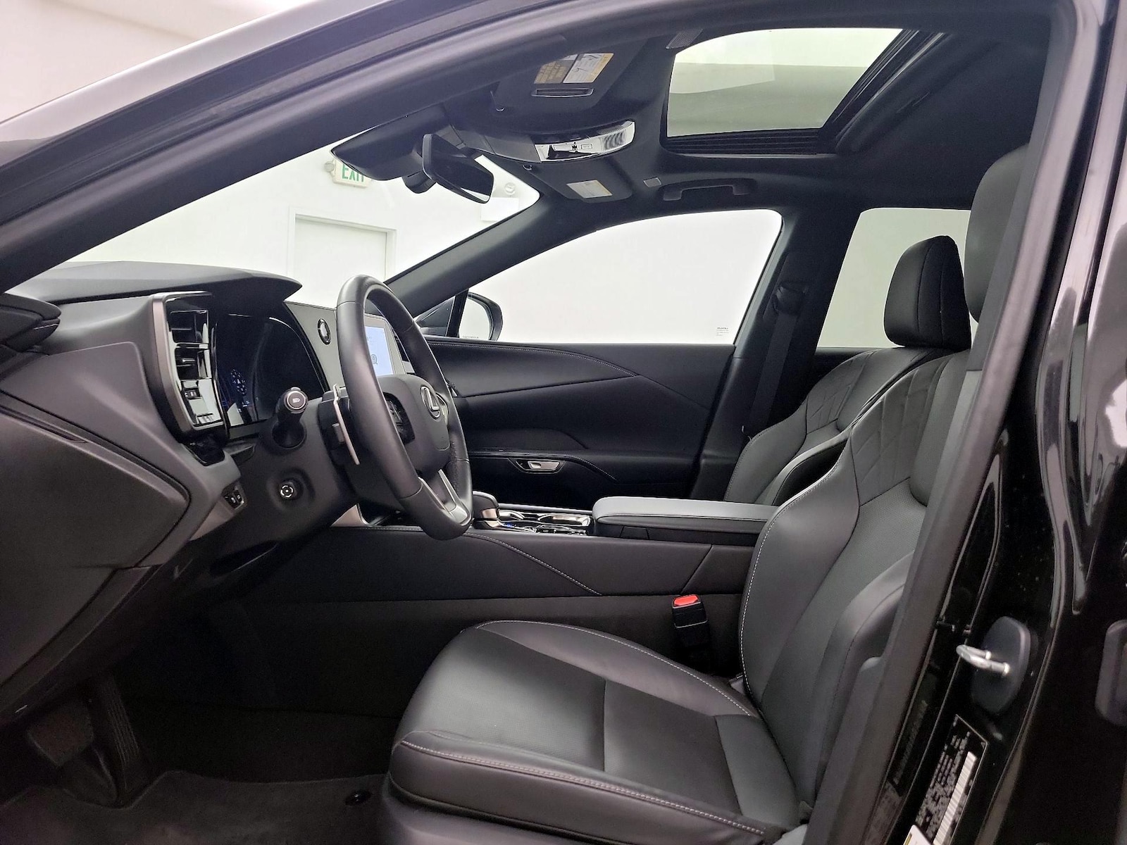 2025 Lexus RX 350 - Photo 20