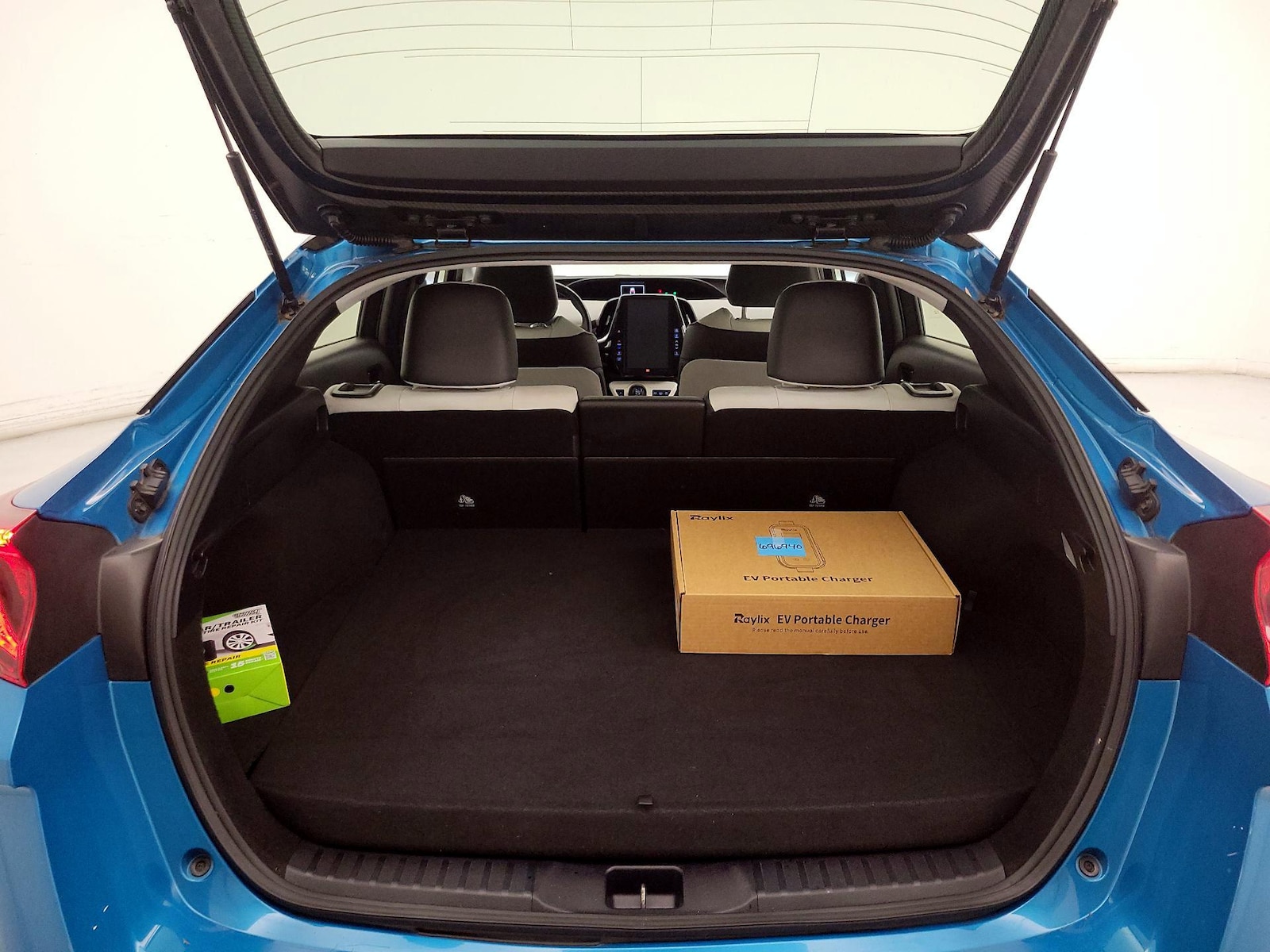 2017 Toyota Prius Prime Advanced - Photo 20