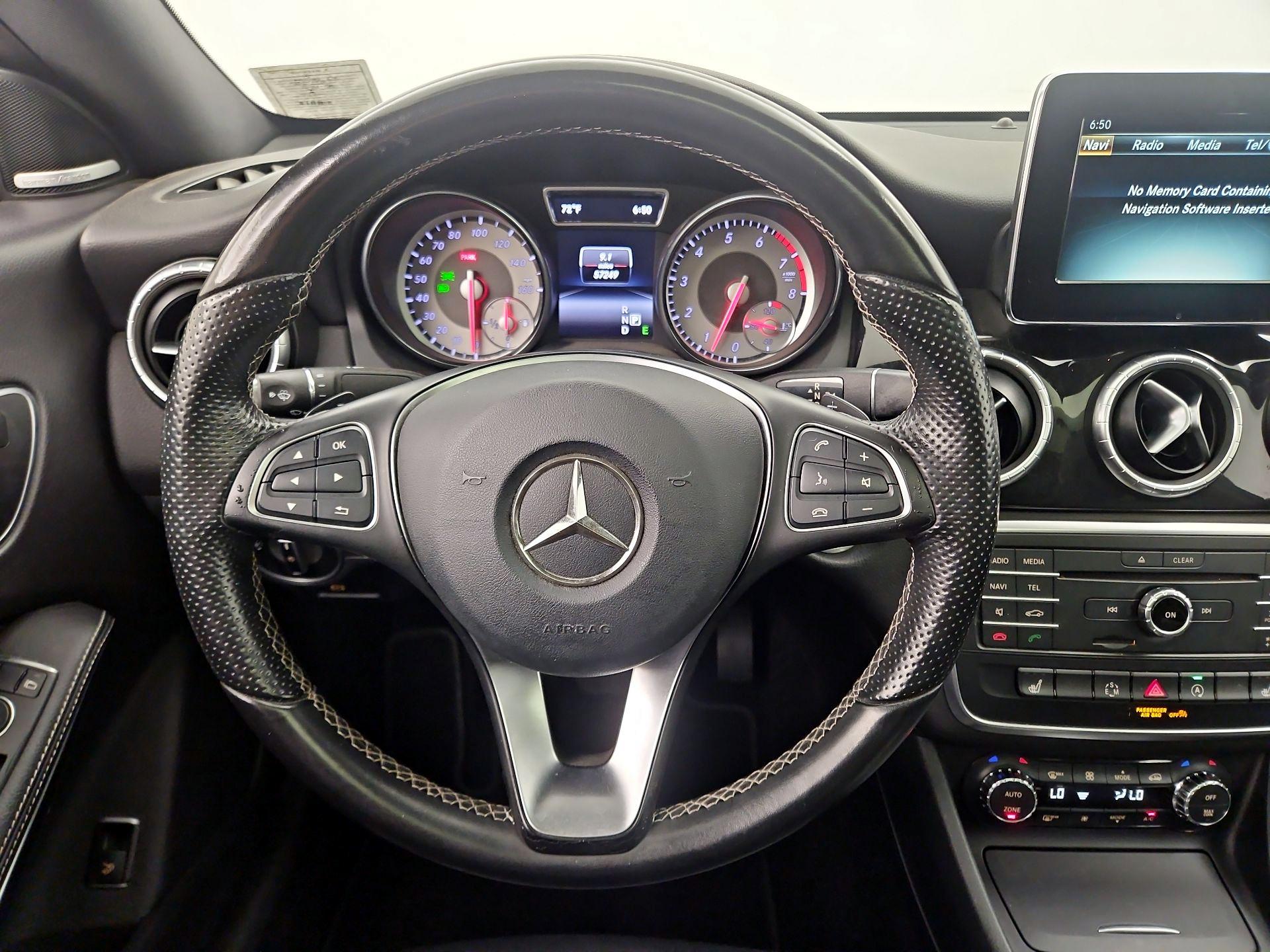 Thumbnail: 2015 Mercedes-Benz CLA - 10