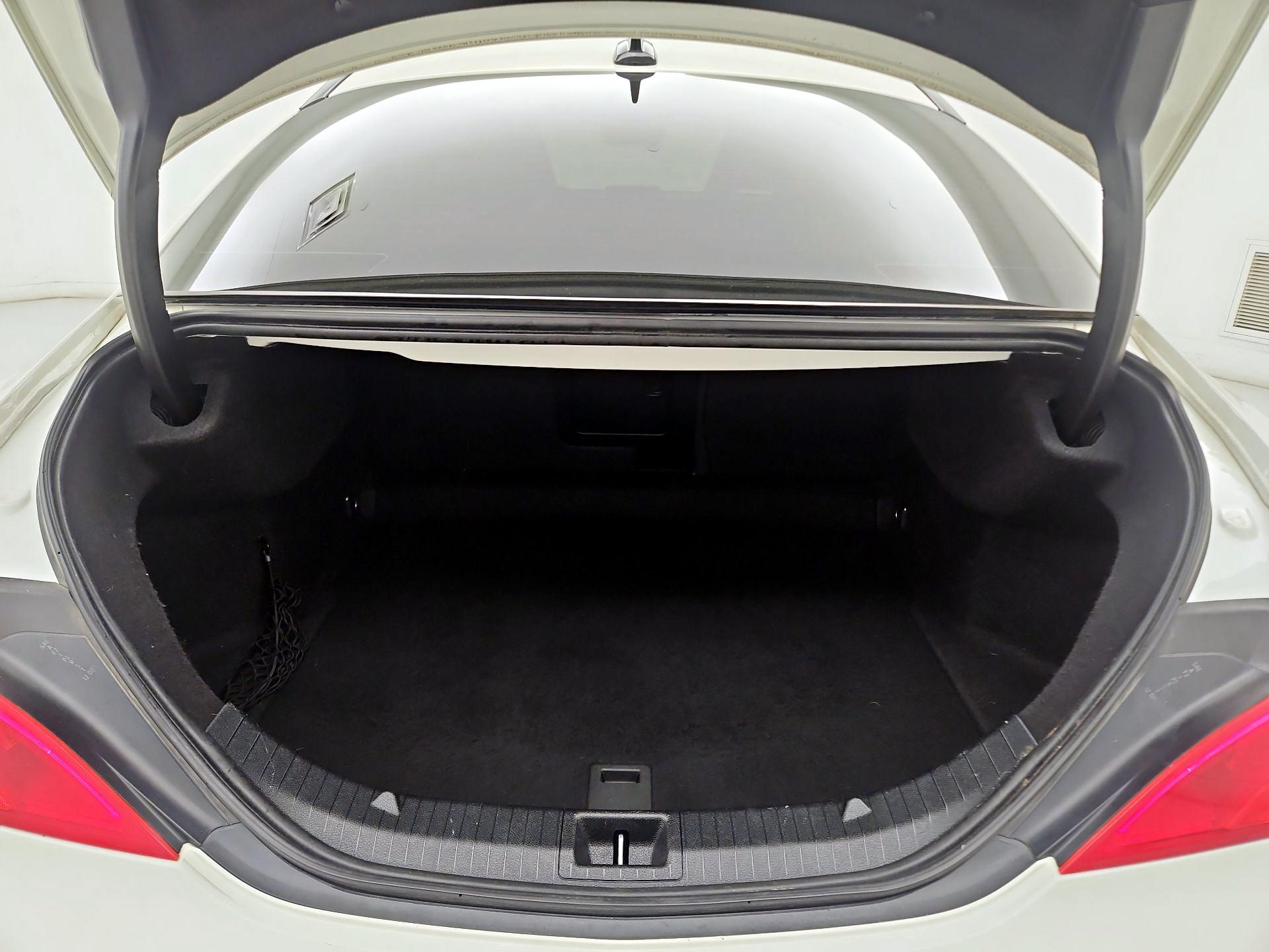 Thumbnail: 2015 Mercedes-Benz CLA - 20