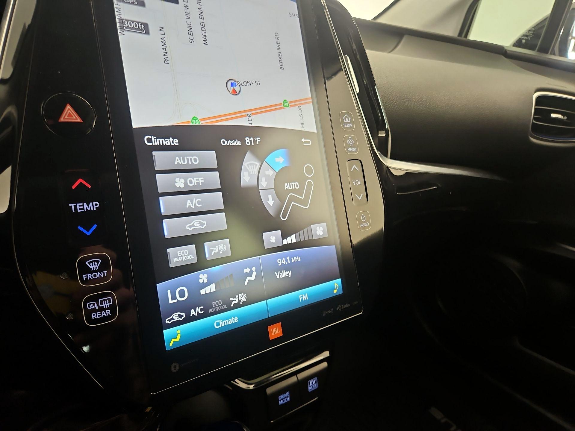 Thumbnail: 2019 Toyota Prius - 17